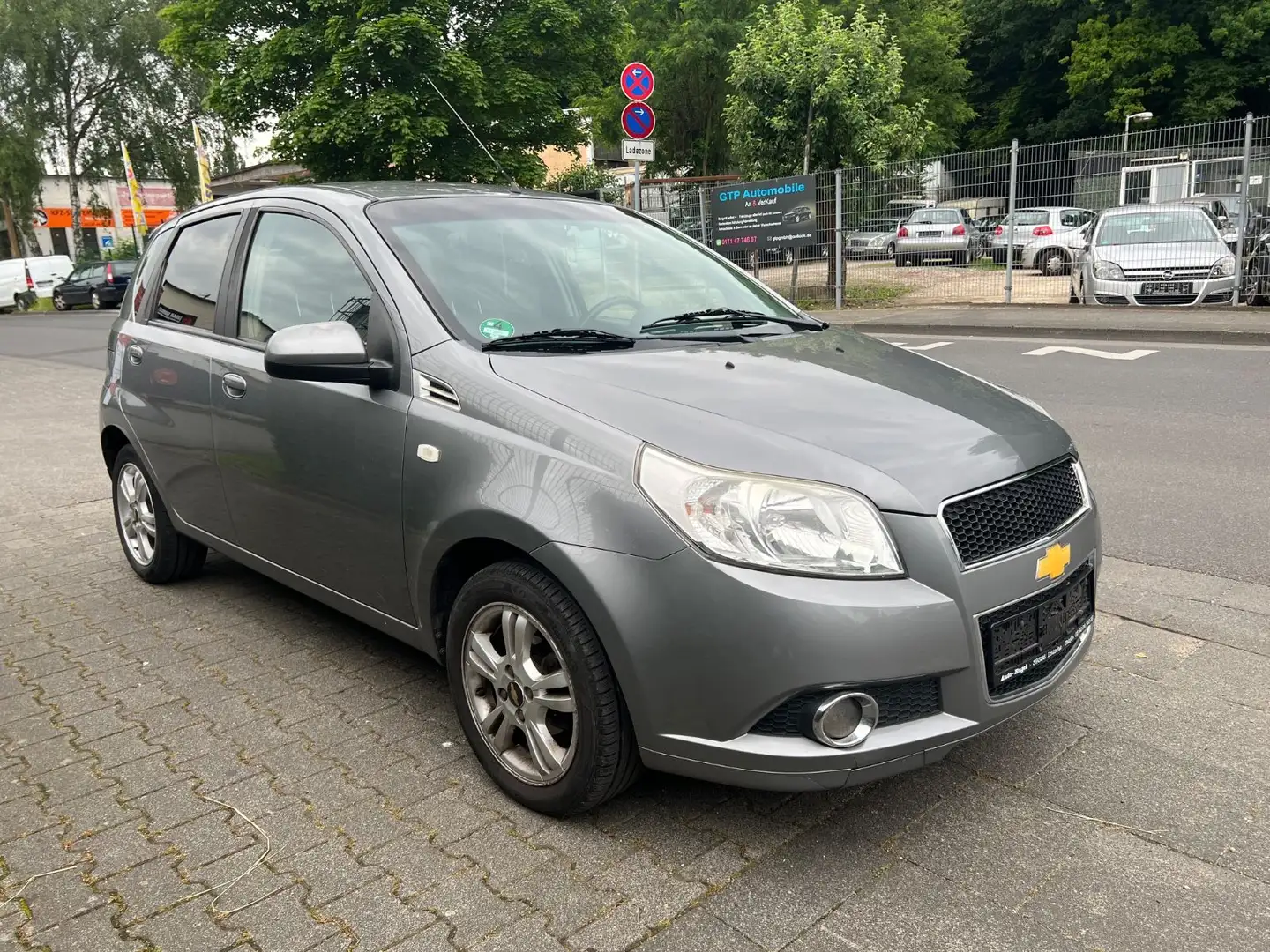 Chevrolet Aveo Schrägheck LT Grau - 1