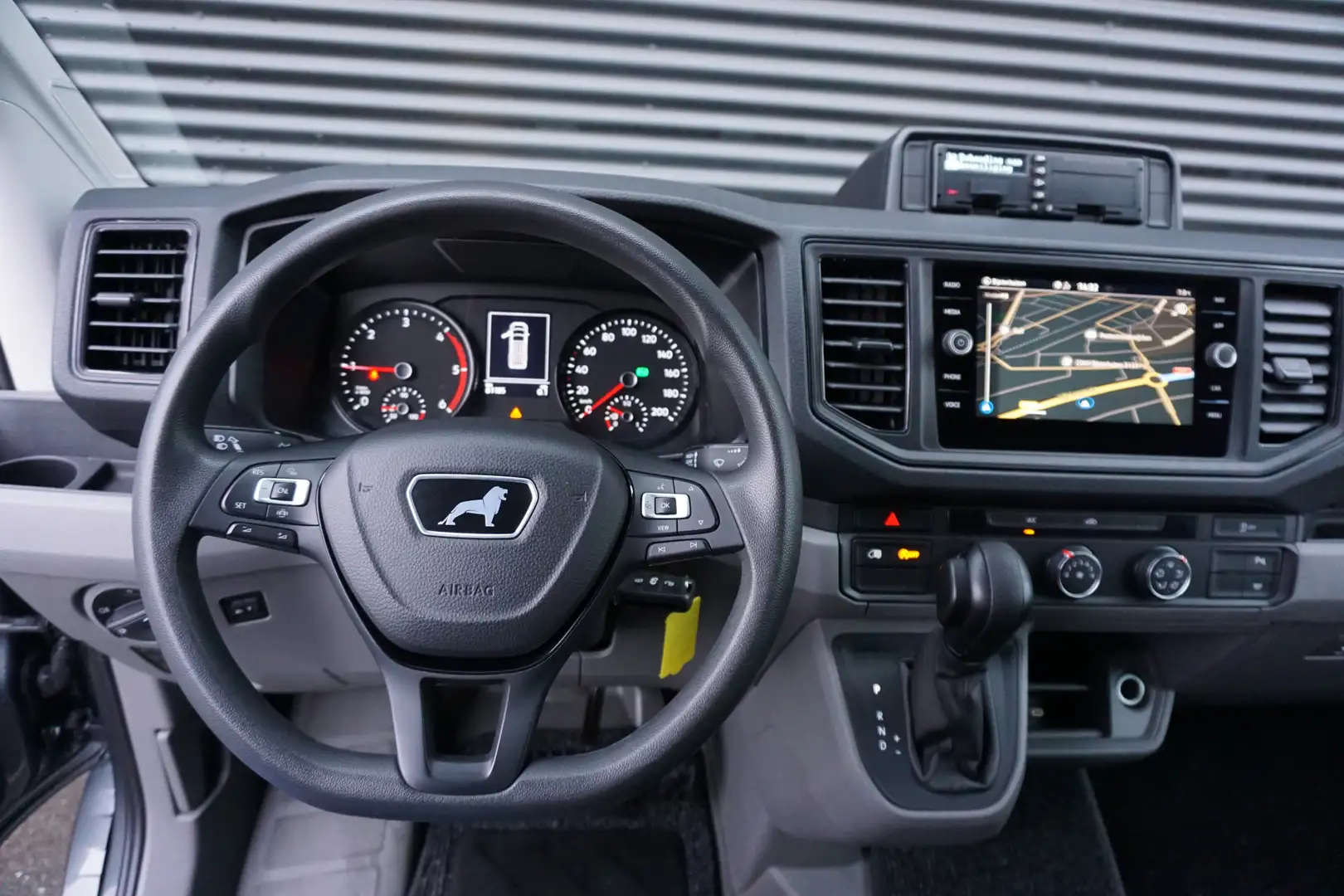 MAN TGE 3.180 177pk Automaat L3H3/L2H2 Navigatie Apple Car Gris - 2