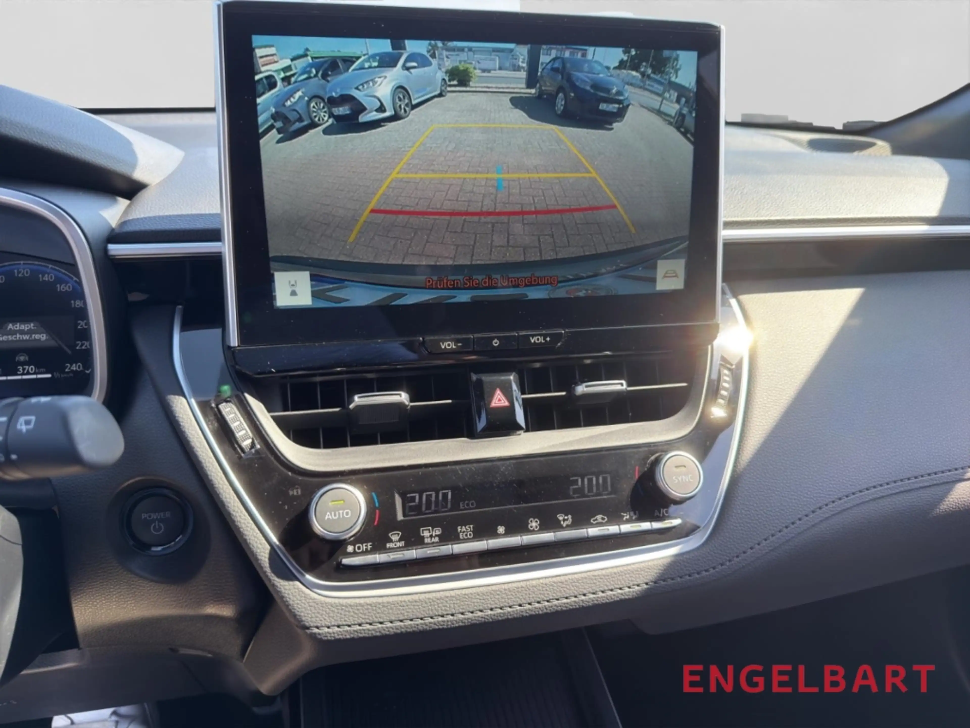 Toyota Corolla Cross Hybrid Team Deutschland Navi CarPlay Sitzheizung R — photo 9