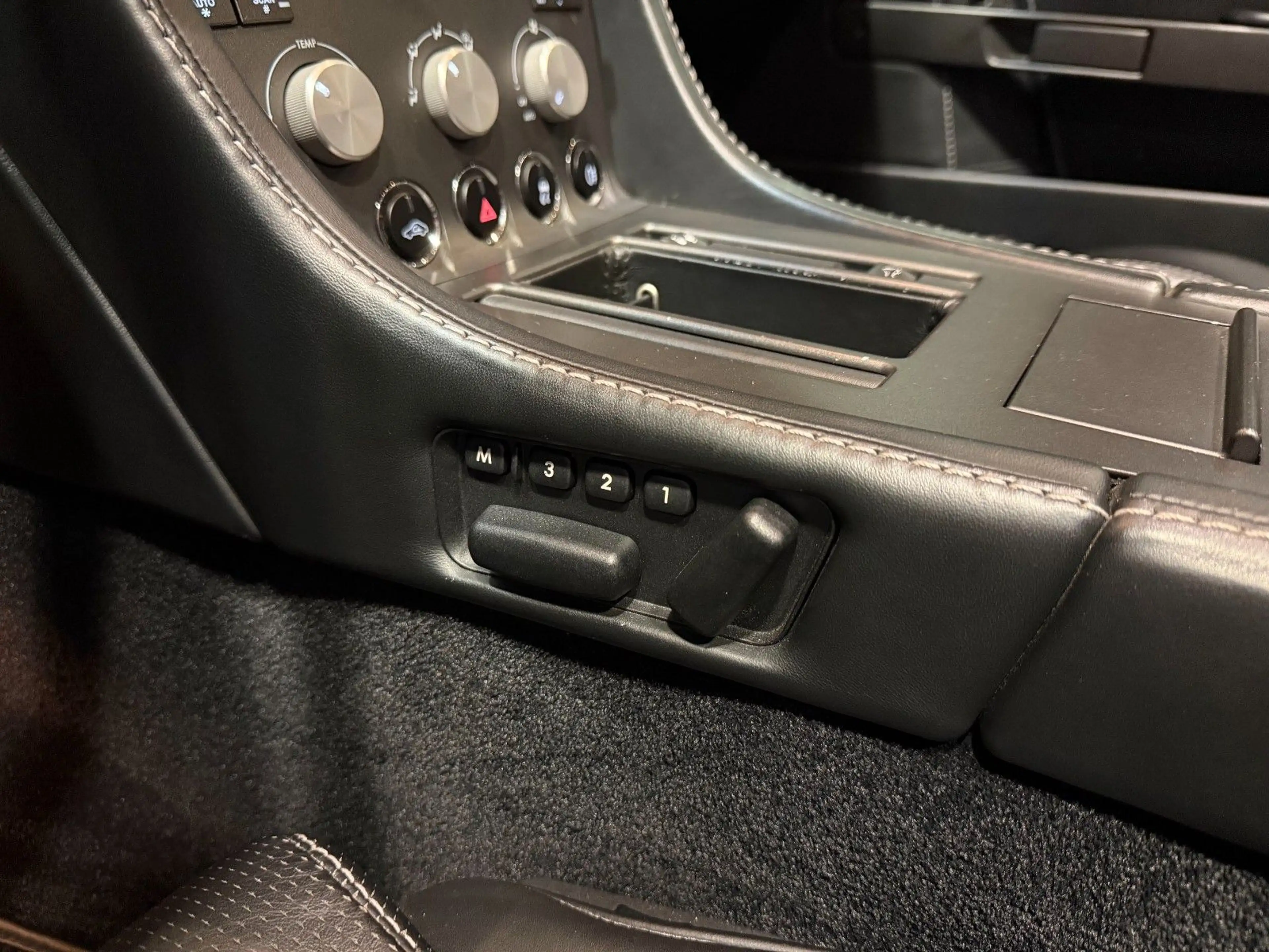 Aston Martin V8 Roadster N400*118 of 240 Nordschleife — photo 22