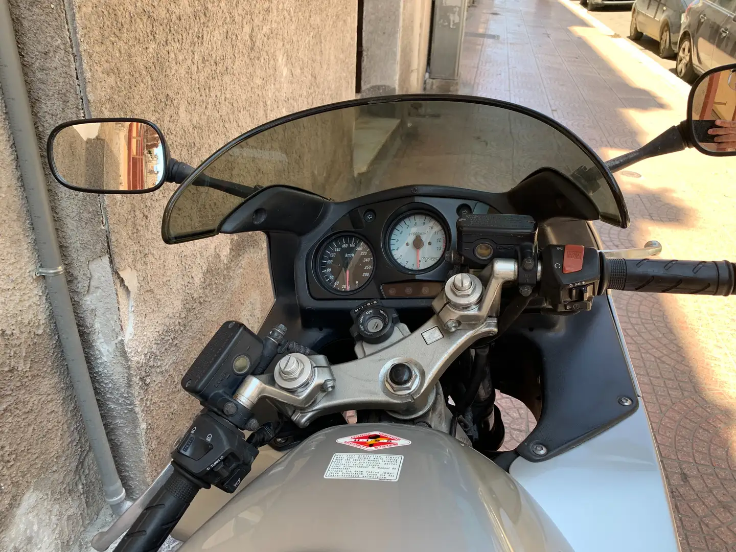 Honda VFR 800 FI Gris - 2