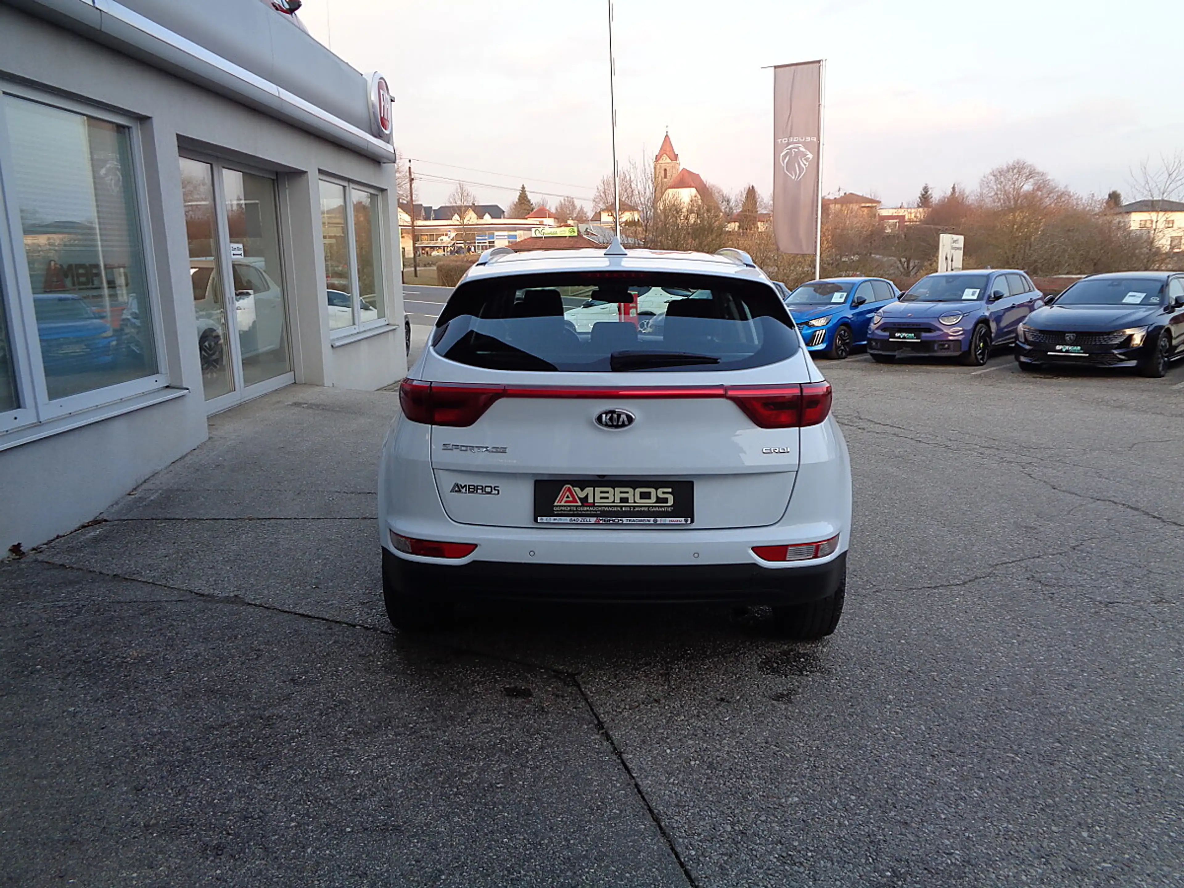 Kia Sportage 2,0 CRDI AWD Silber ALLRAD DIESEL — photo 4