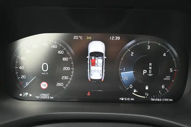 Volvo XC60 view 21