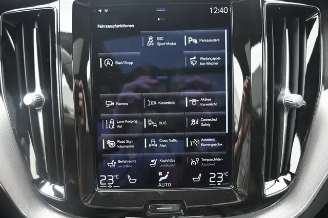 Volvo XC60 view 23