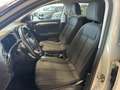 Volkswagen T-Roc 1.000 BENZINA 110 CV LIFE + ADATTA A NEOPATENTATI! Beige - thumbnail 11