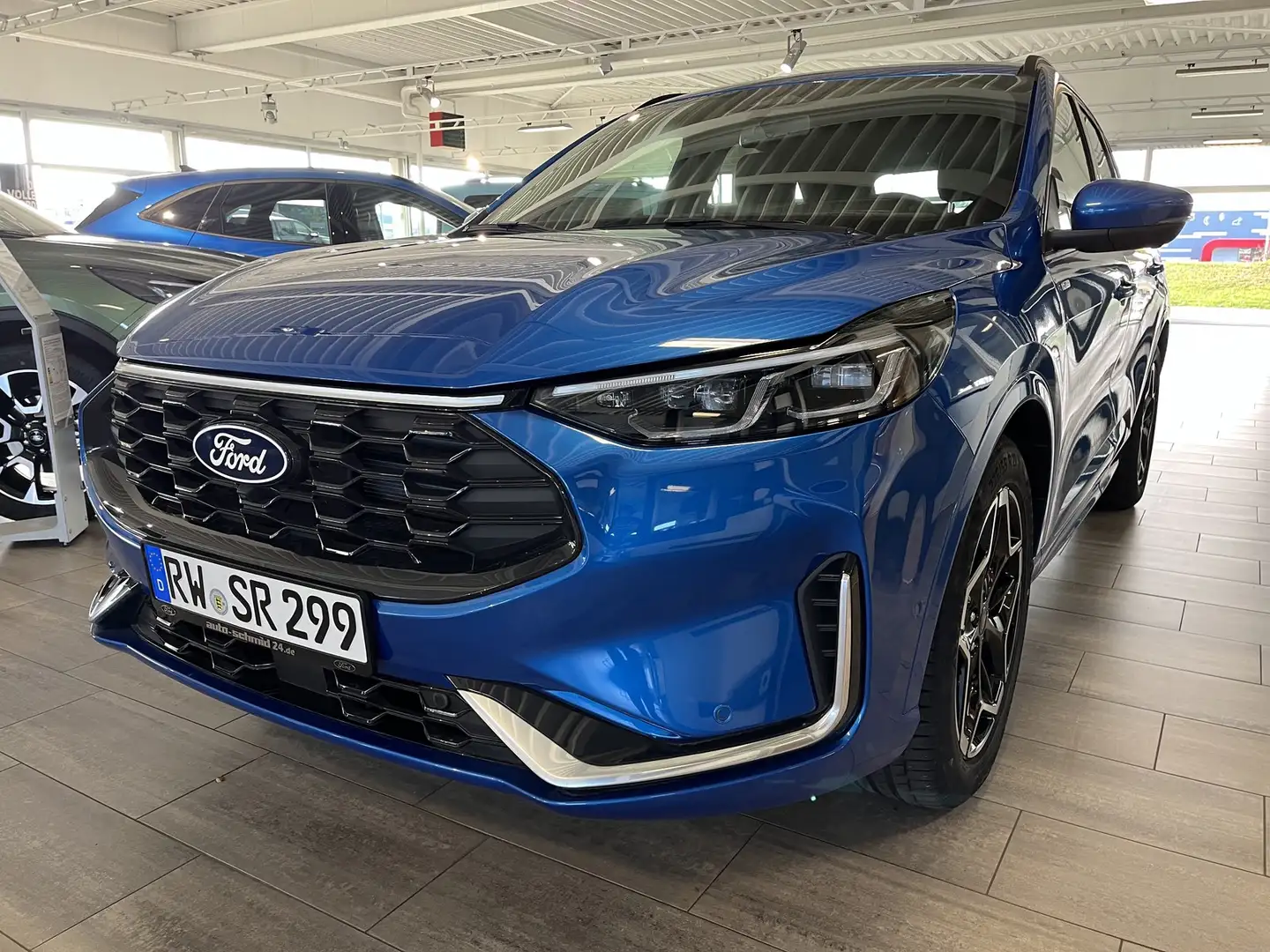 Ford Kuga FHEV Hybrid ST-Line X Blau - 1