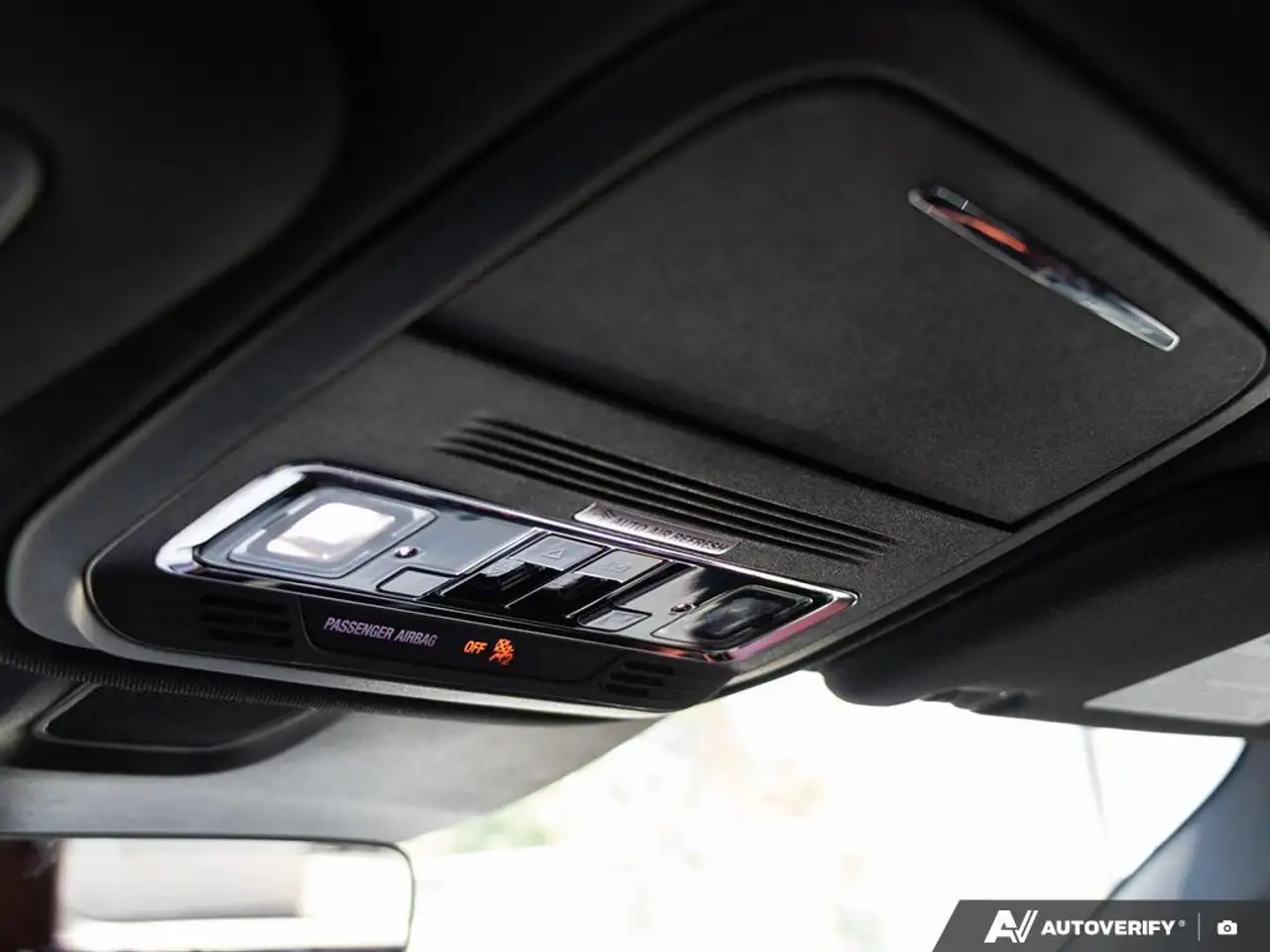 Lincoln Aviator снимка Lincoln Aviator