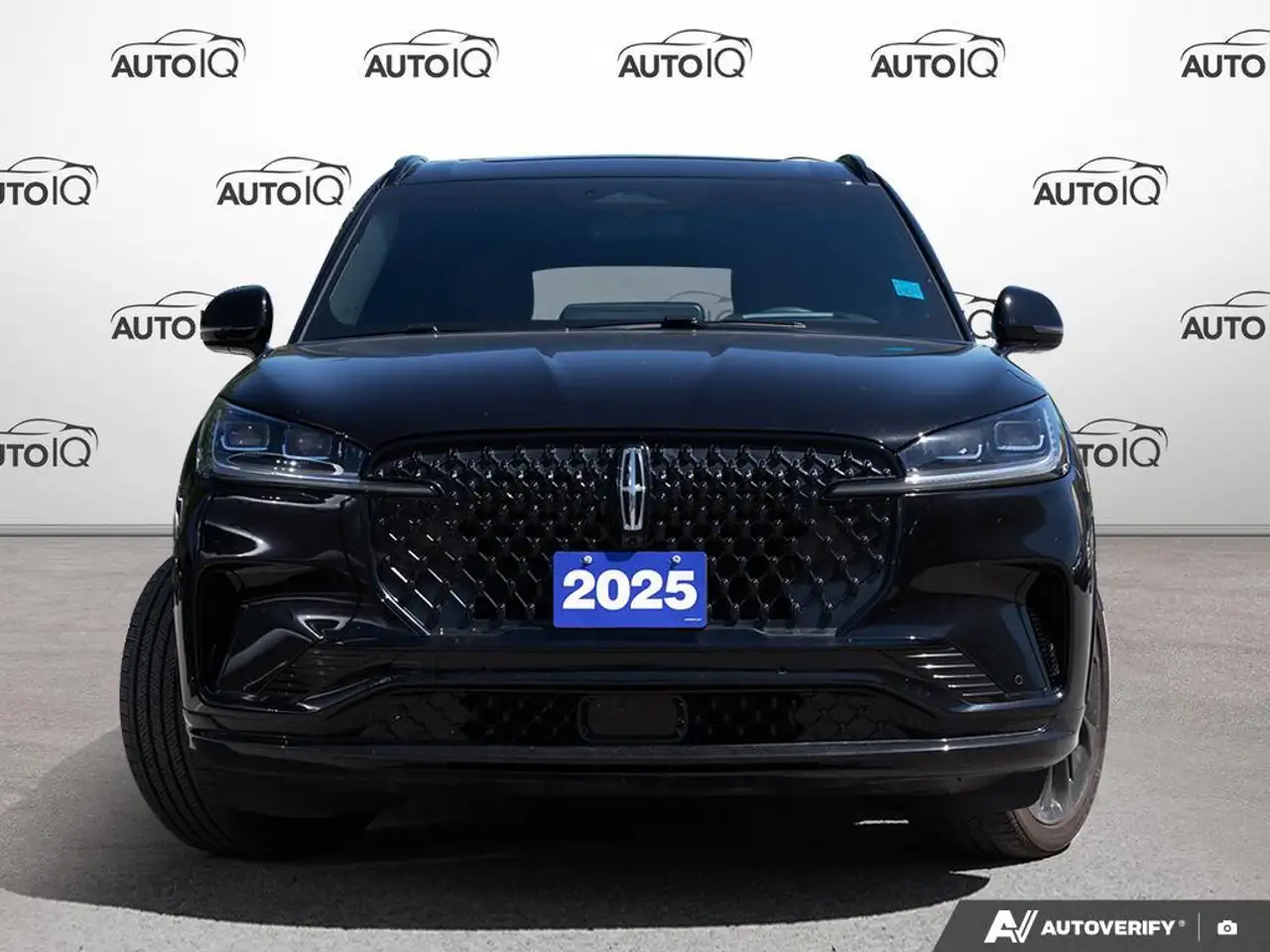 Lincoln Aviator снимка Lincoln Aviator