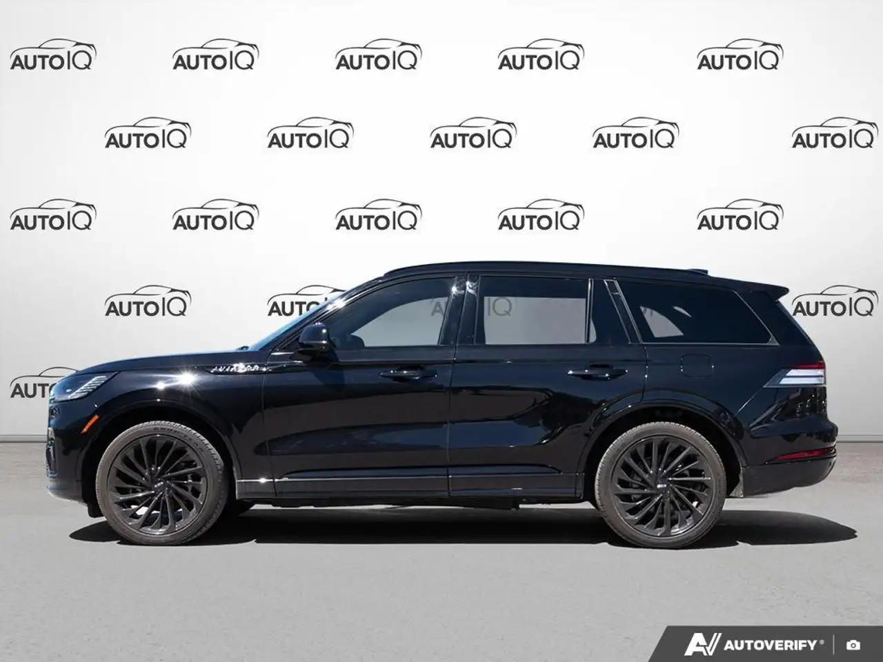 Lincoln Aviator снимка Lincoln Aviator