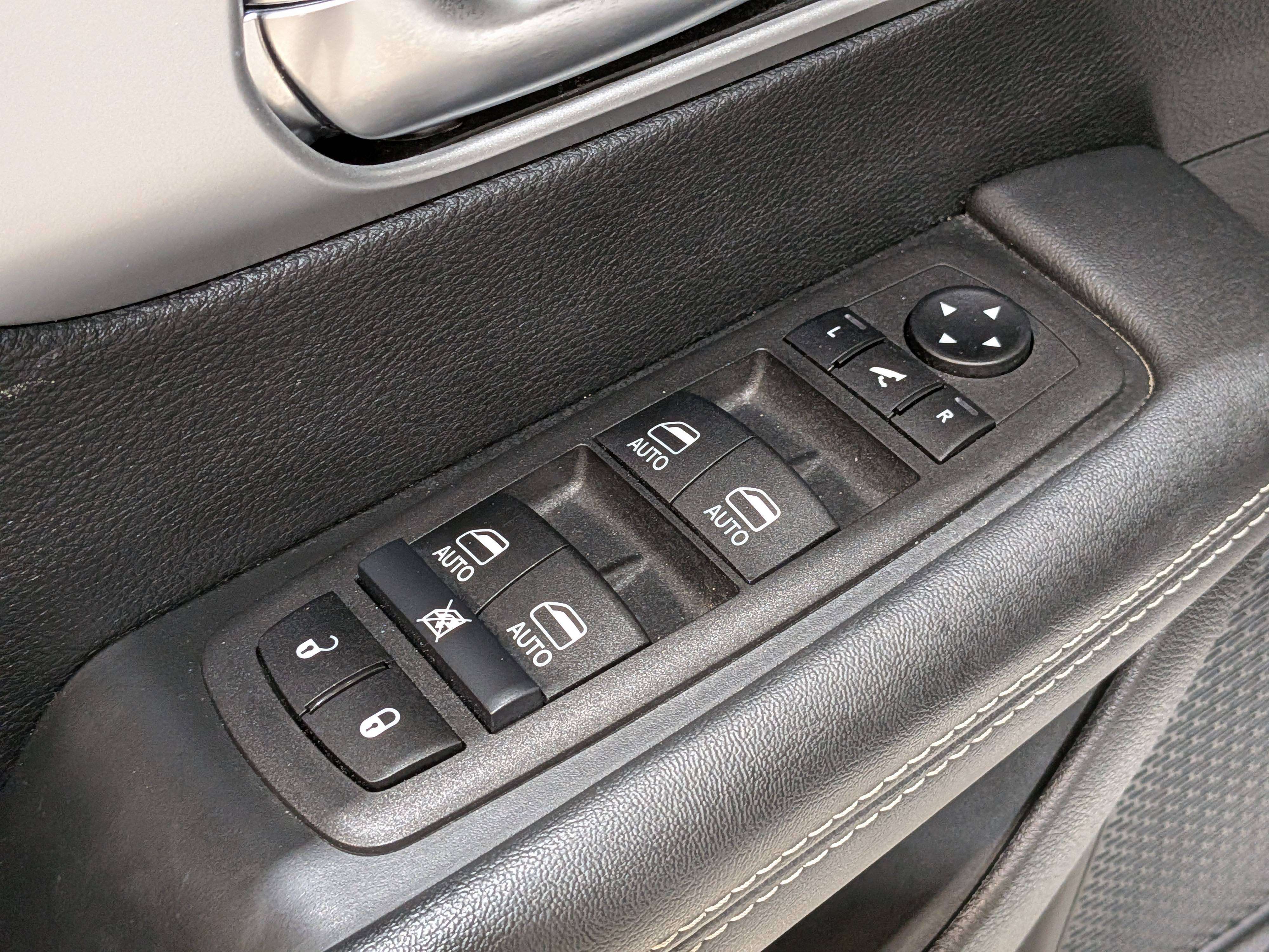 Chrysler Pacifica 2025