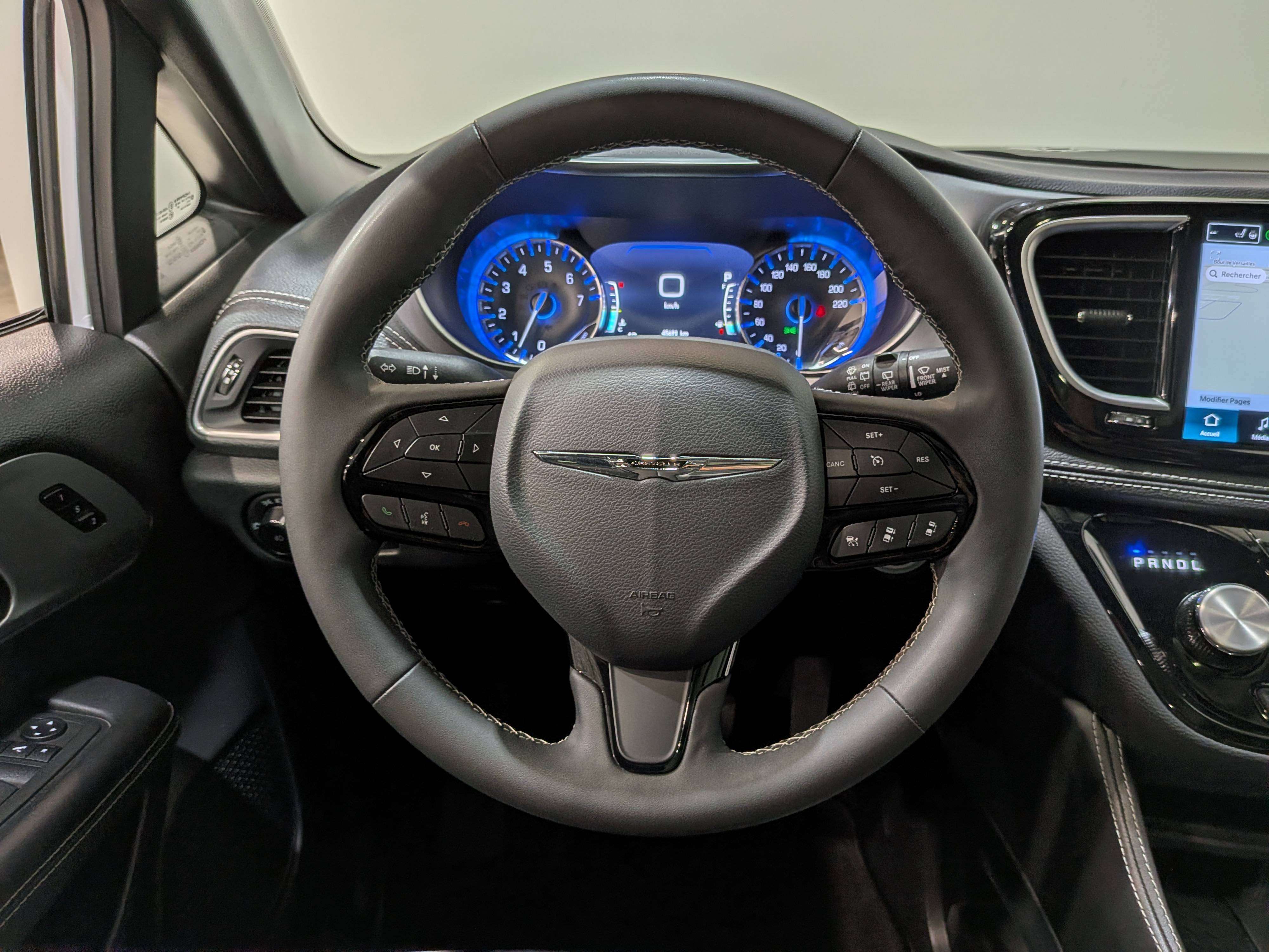 Chrysler Pacifica 2025