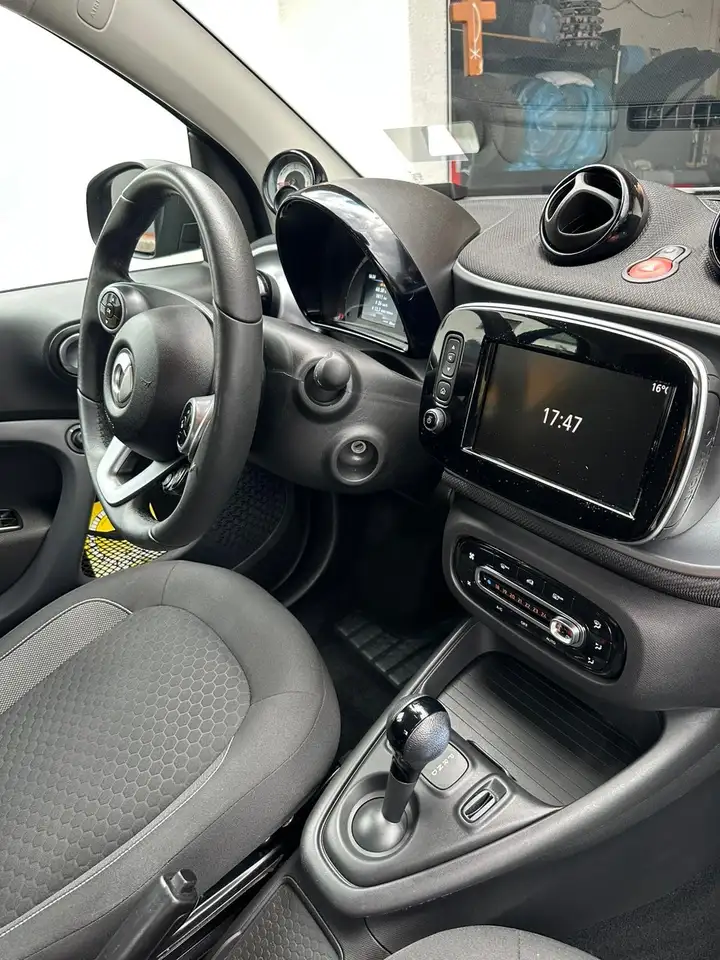 smart forTwo 2021 — фото 11