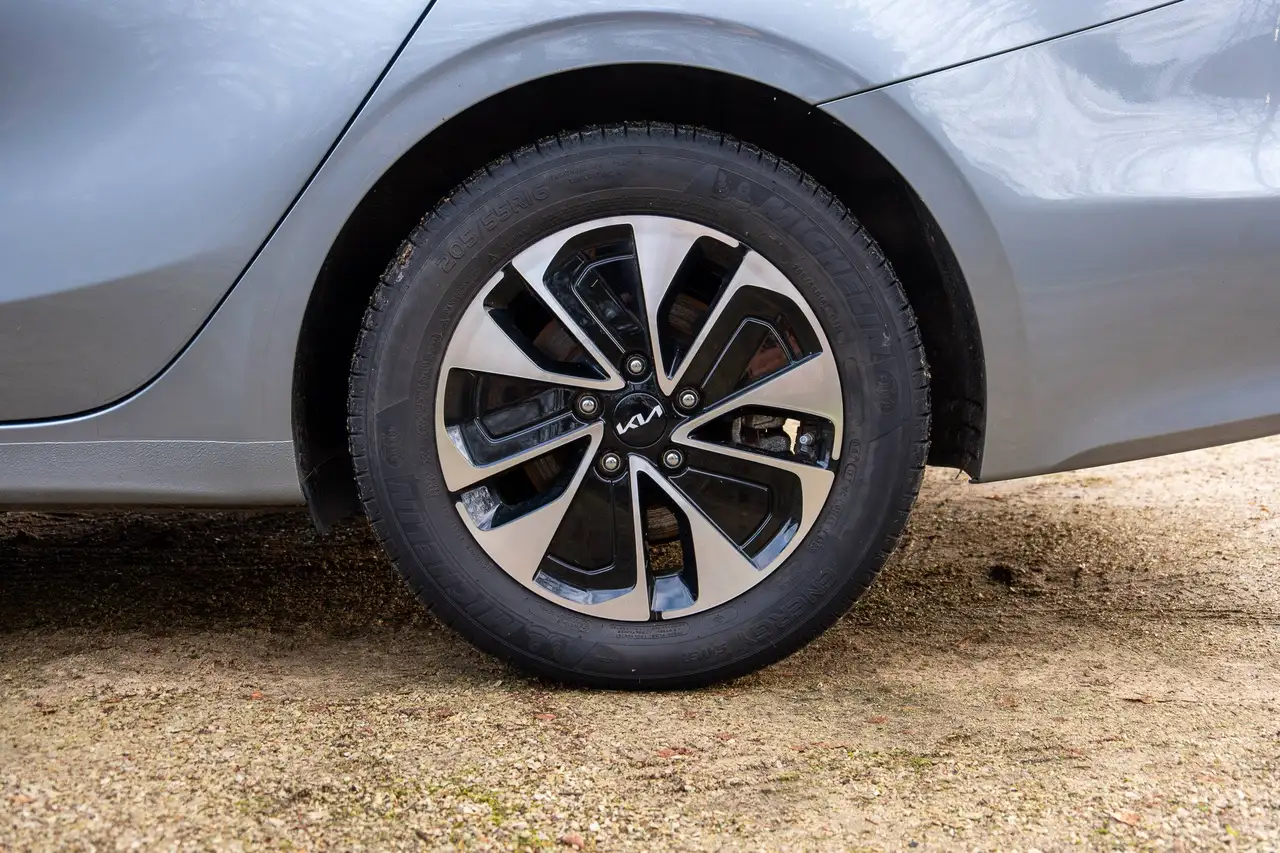 Kia Ceed SW 1.6 GDi PHEV Business Line DCT Leasing 100% deductible, миниатюра 29