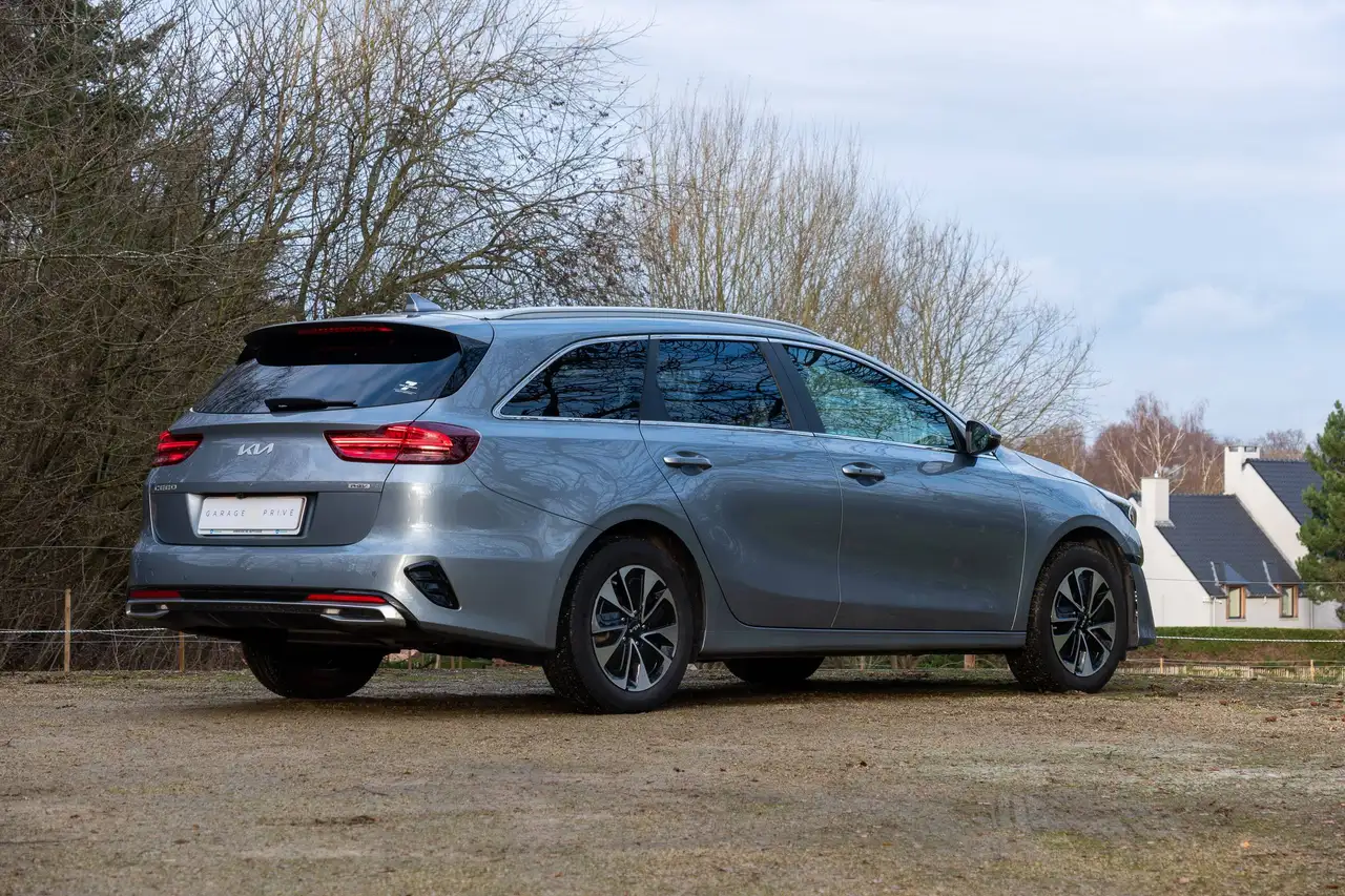 Kia Ceed SW 1.6 GDi PHEV Business Line DCT Leasing 100% deductible, миниатюра 5