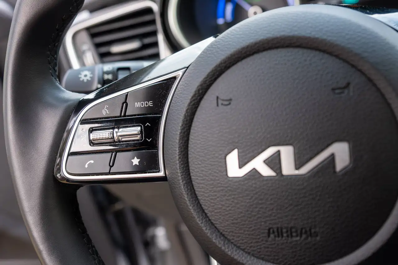 Kia Ceed SW 1.6 GDi PHEV Business Line DCT Leasing 100% deductible, миниатюра 21