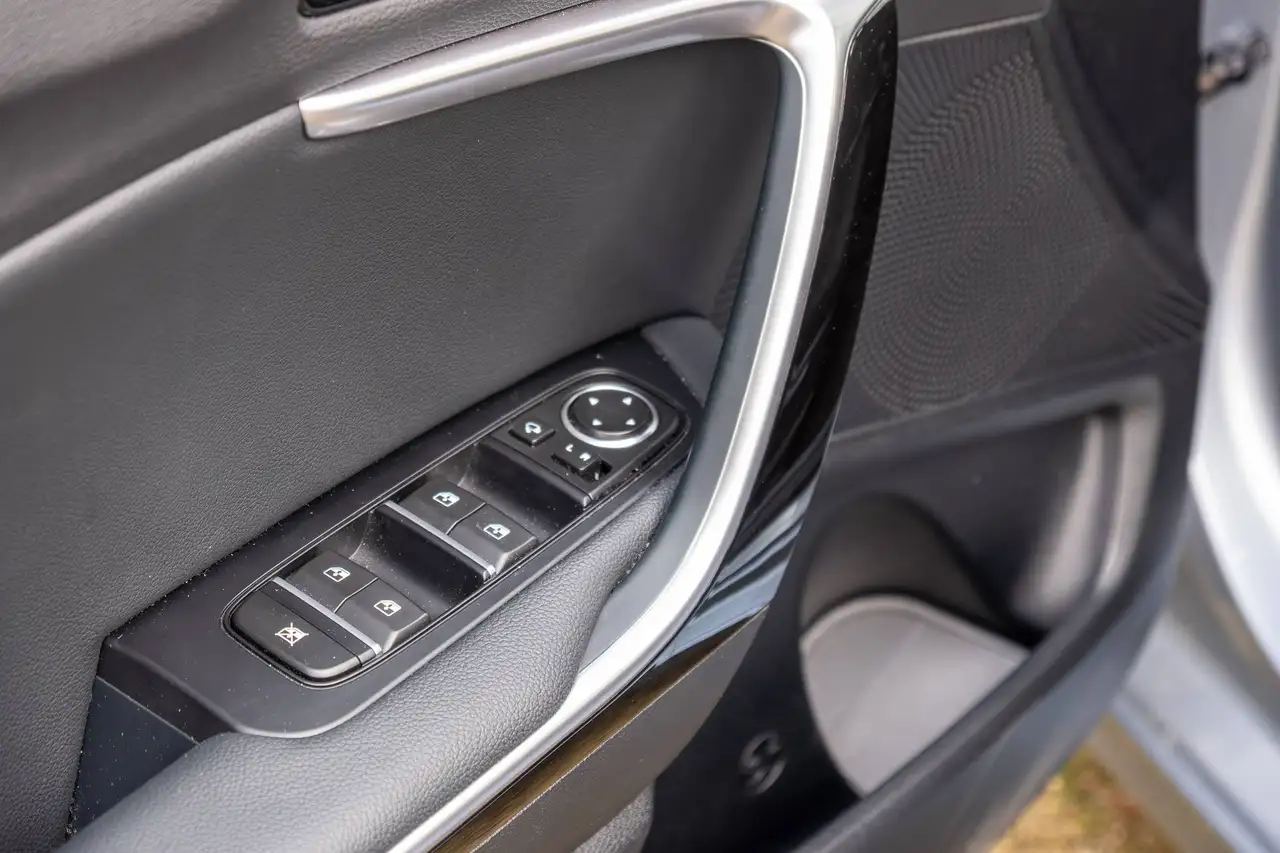 Kia Ceed SW 1.6 GDi PHEV Business Line DCT Leasing 100% deductible, миниатюра 25