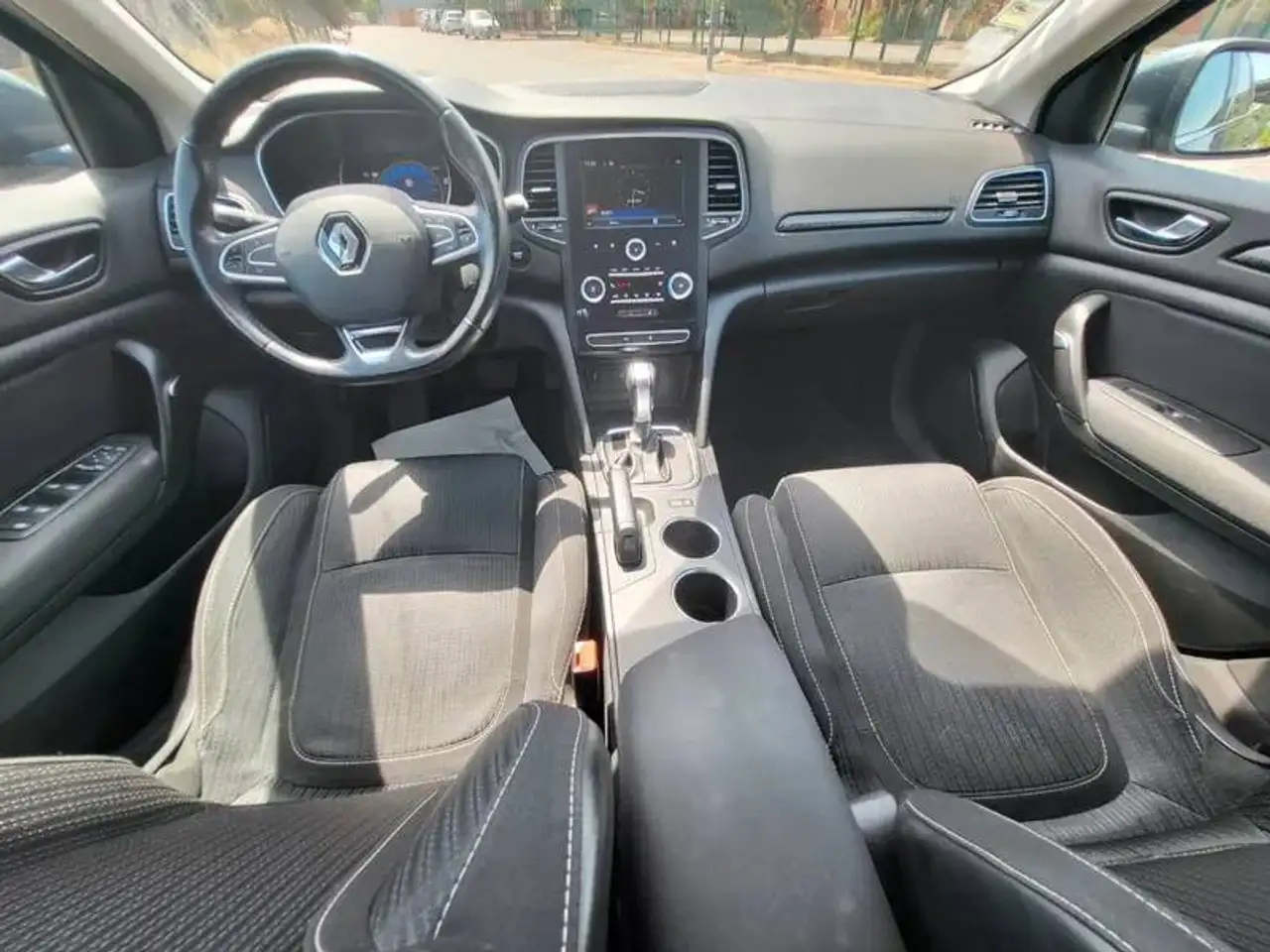 Renault Megane Berline — photo 5