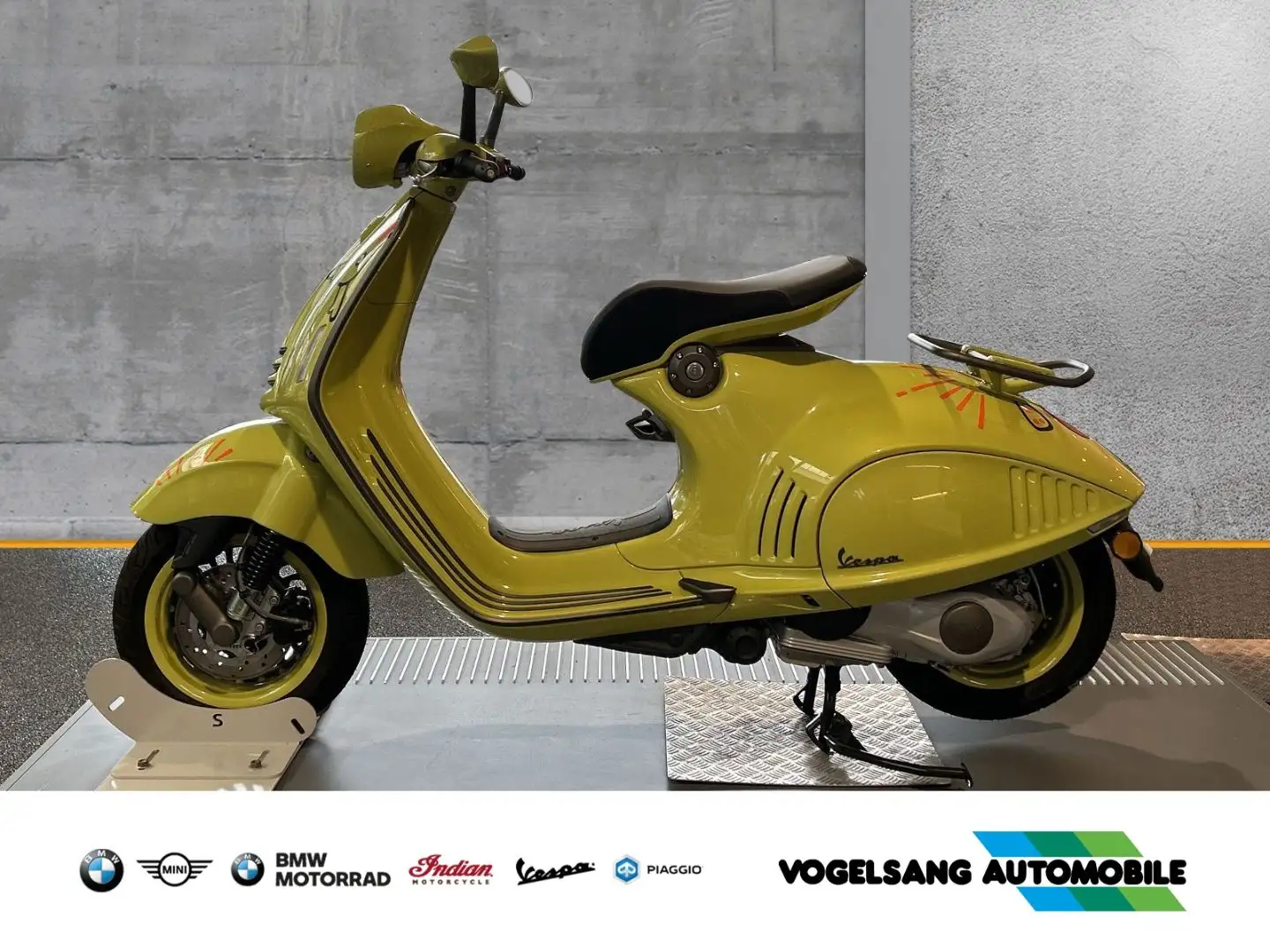 Vespa 946 Sondermodell Bunny, Modell-Nr: 854, Tageszul Grün - 2