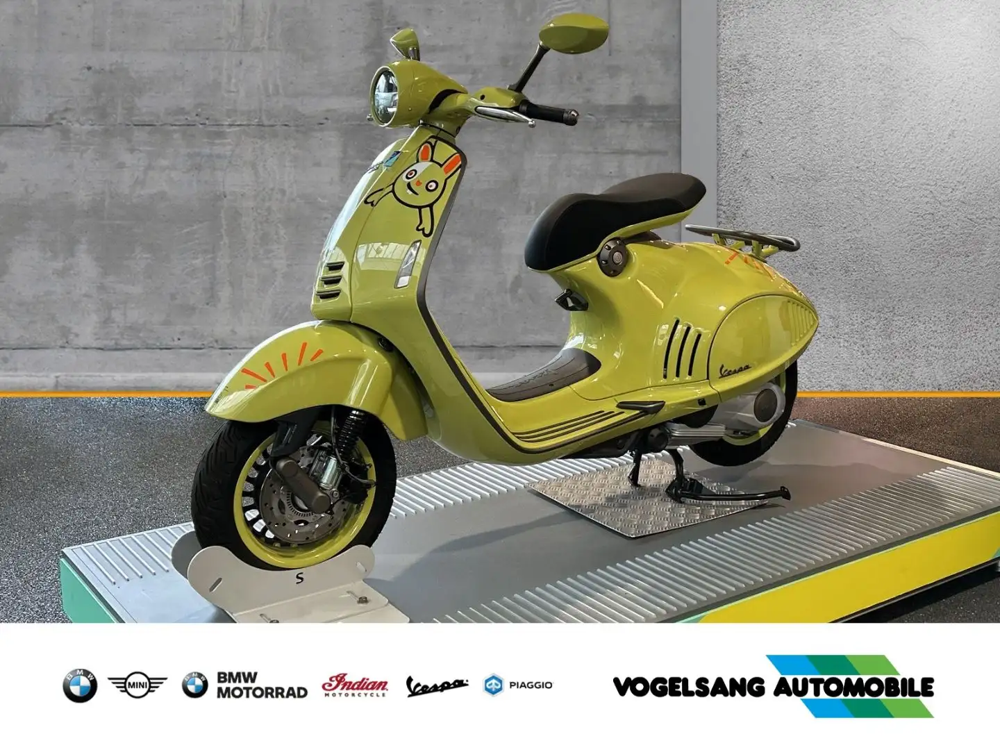 Vespa 946 Sondermodell Bunny, Modell-Nr: 854, Tageszul Grün - 1