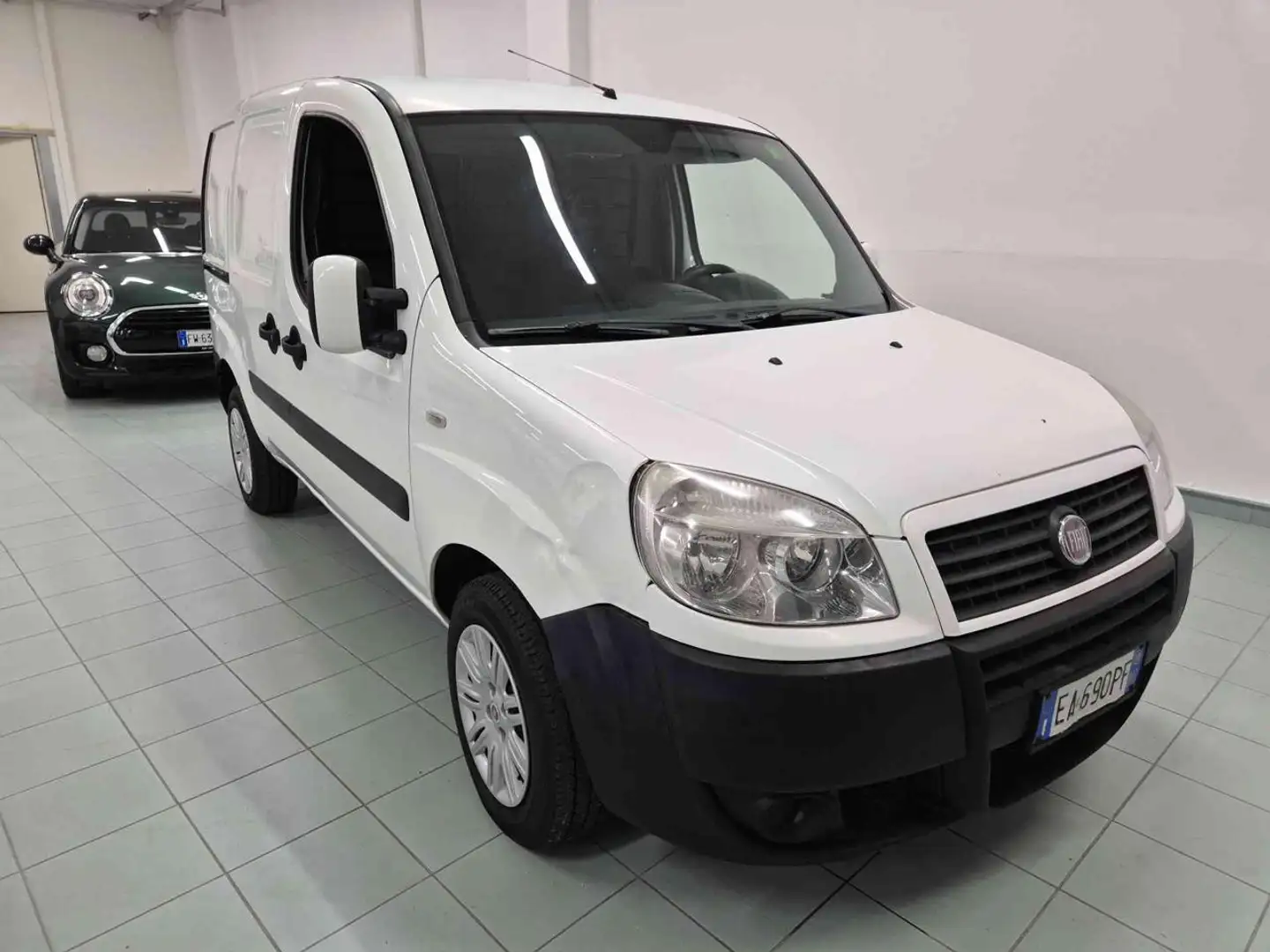Fiat Doblo Doblò 1.6 16V Nat.Pow. PC-TN Carg.Lam.SX Weiß - 1
