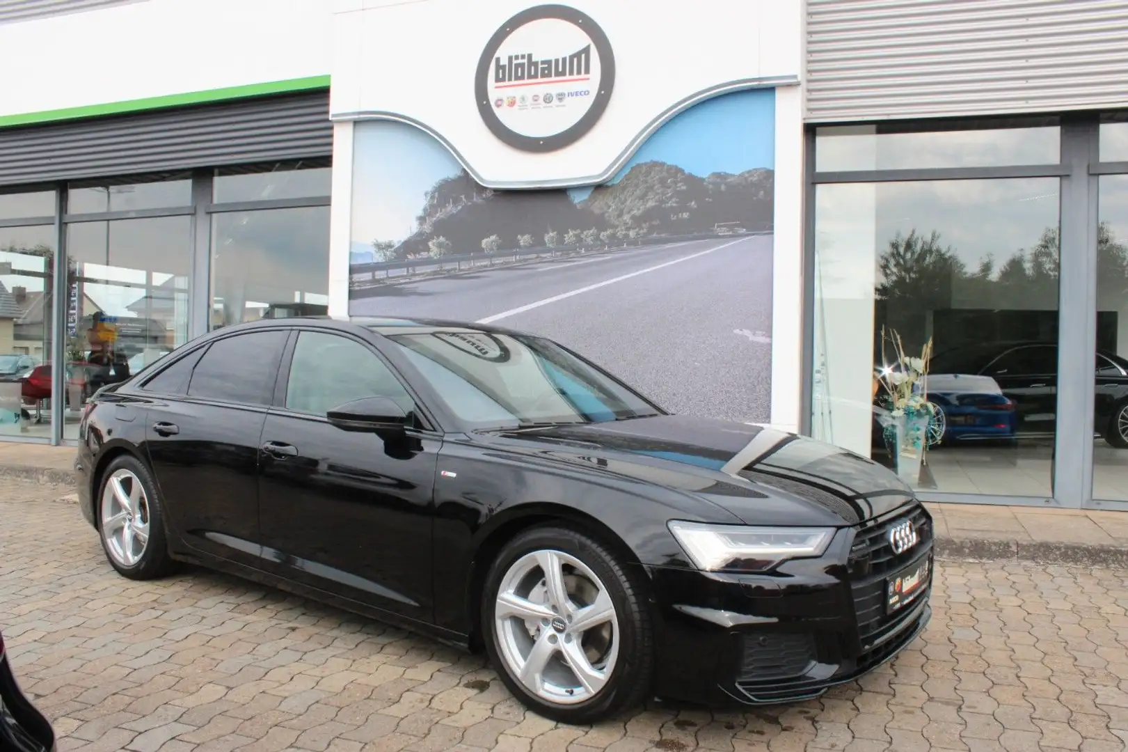 Audi A6 Lim. 40 TDI quattro 2x S Line Pano Matrix Schwarz - 1