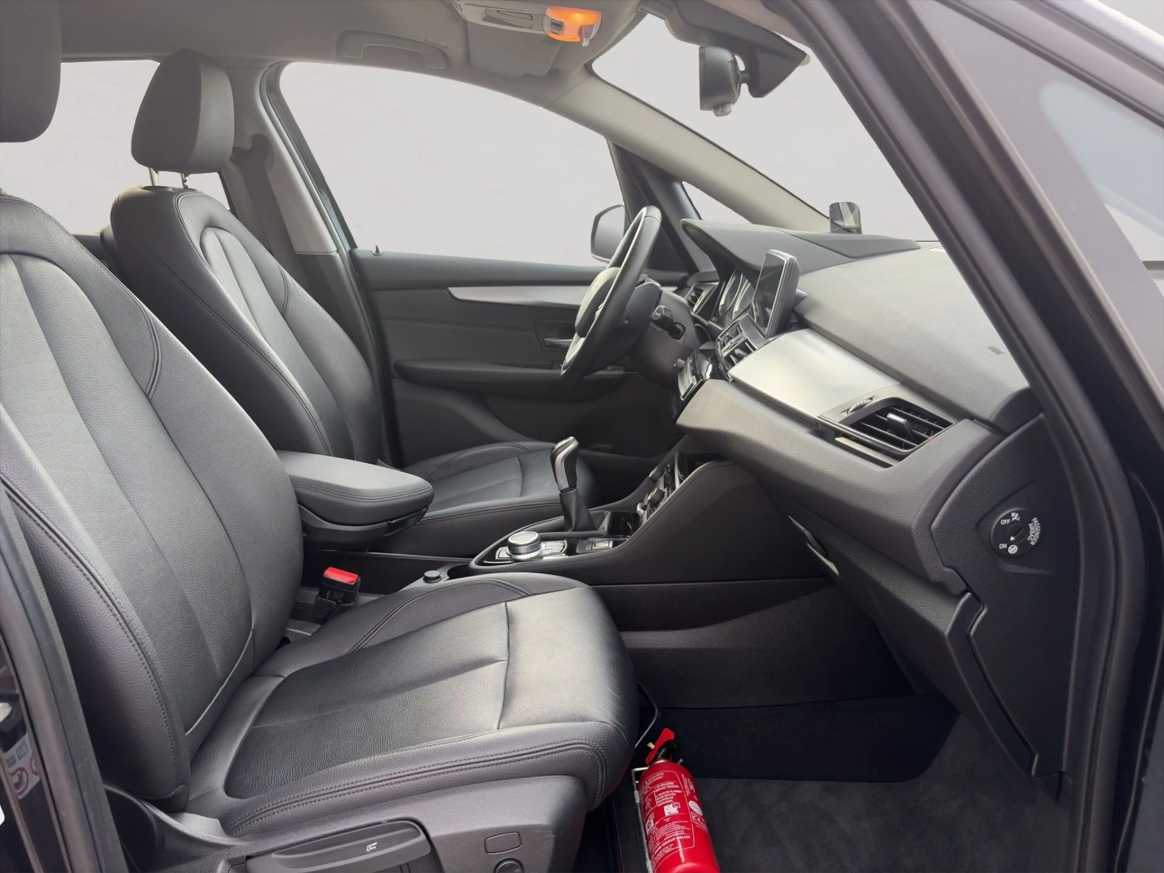BMW 216 216d Active Tourer Advantage;LEDER;HEADUP;R-KAMER — photo 12