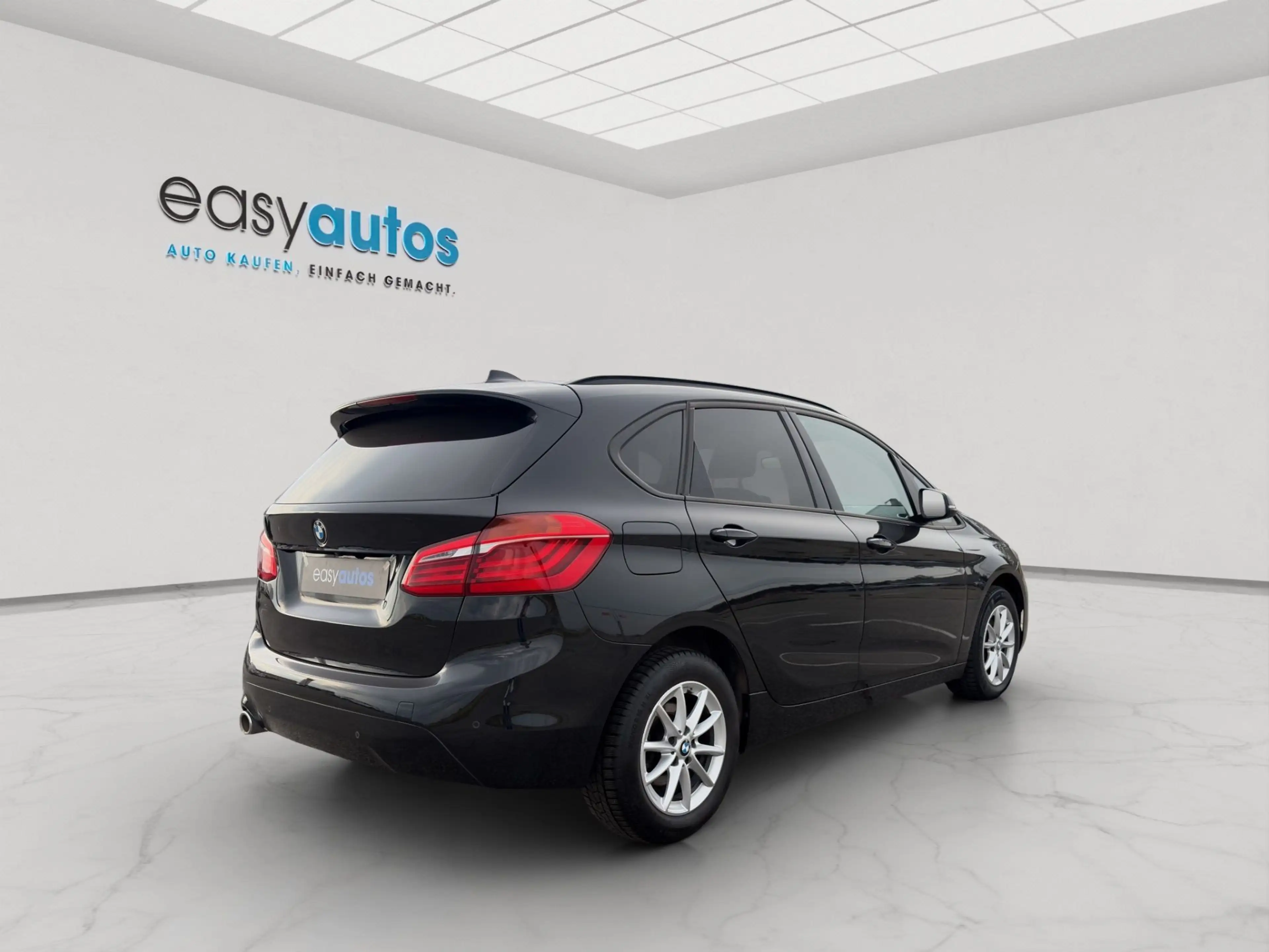 BMW 216 216d Active Tourer Advantage;LEDER;HEADUP;R-KAMER — photo 4