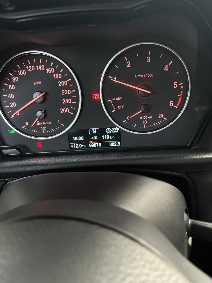 BMW 214 Active Tourer 214 d Fekete - 2