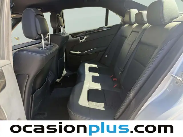 Mercedes-Benz E-Class view 11