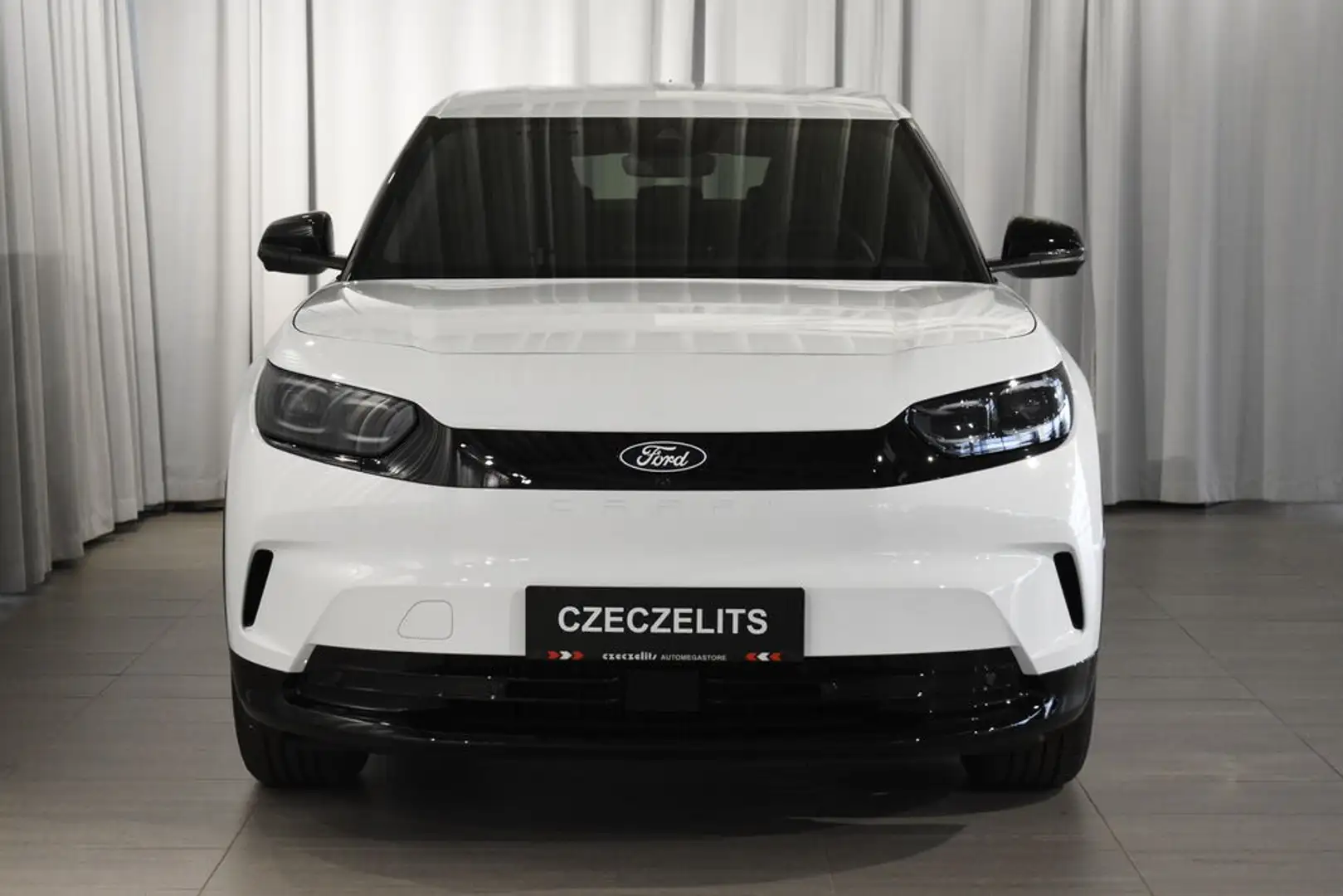 Ford Capri Elektro Standard Range Weiß - 2