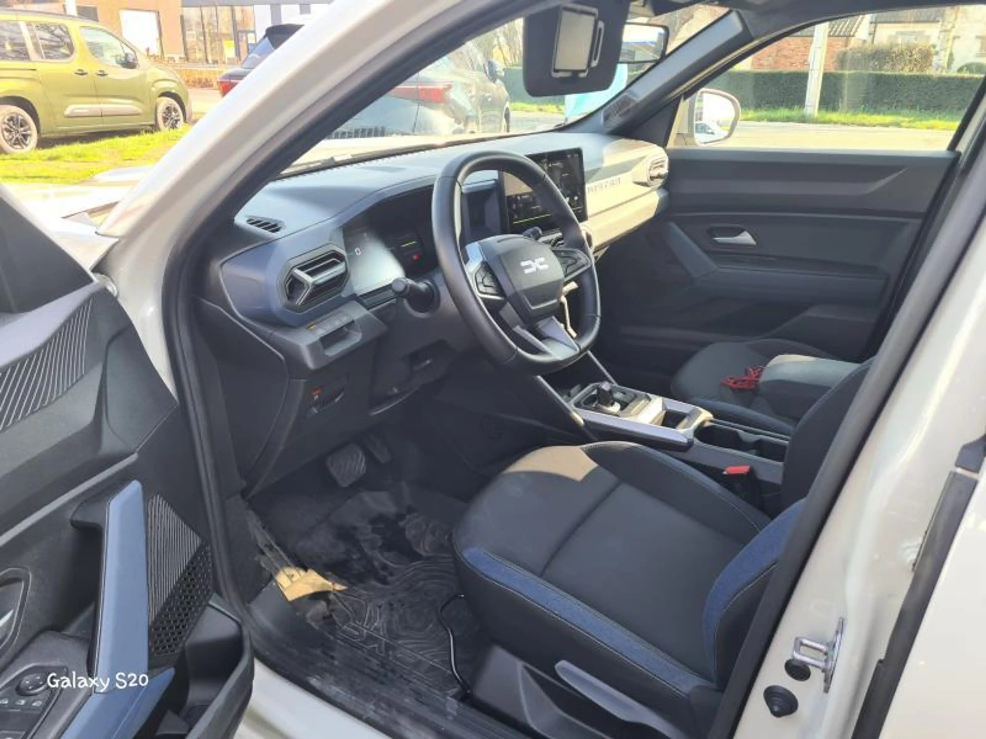 Dacia Duster III Journey — photo 8