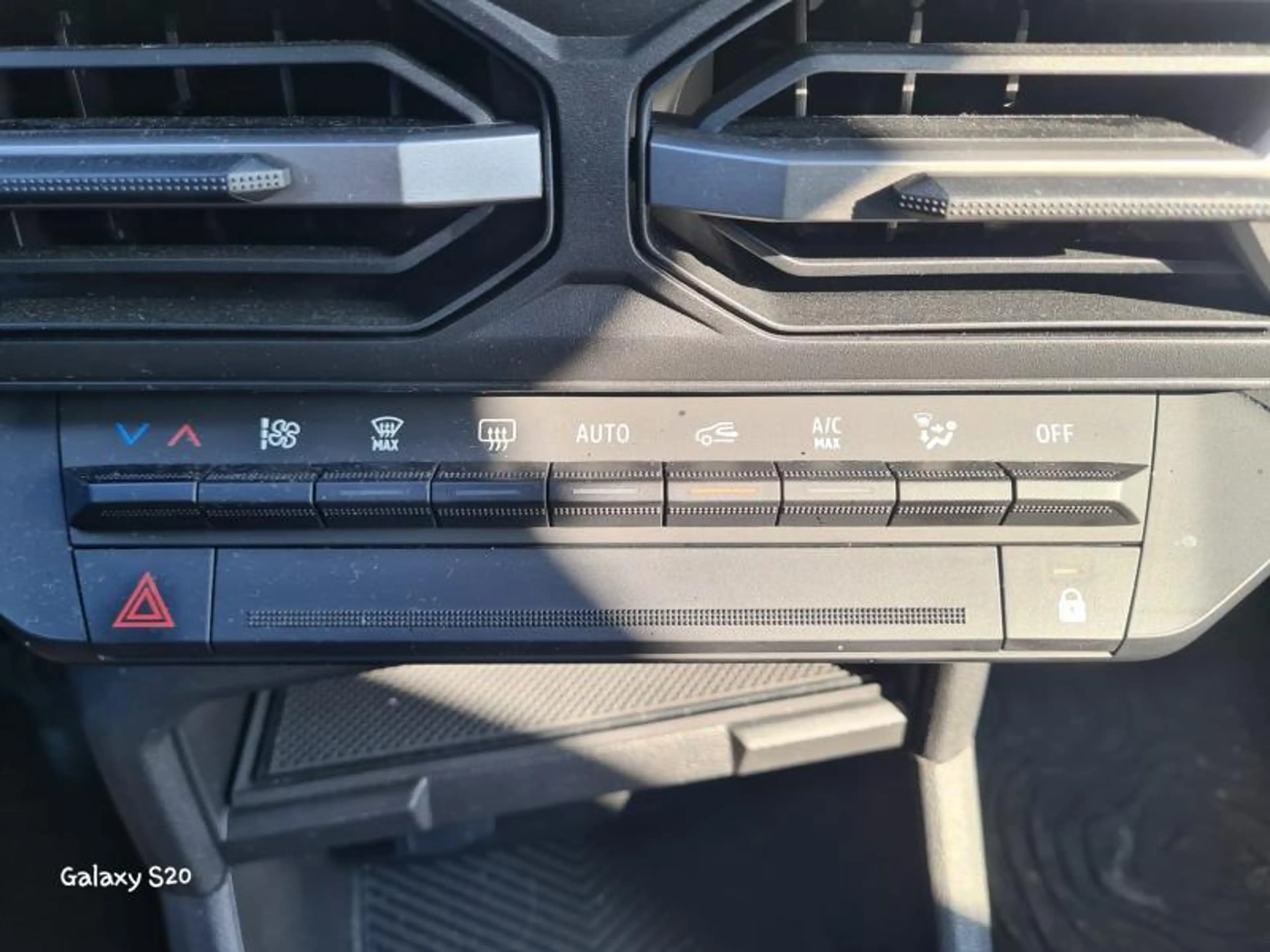 Dacia Duster III Journey — photo 14