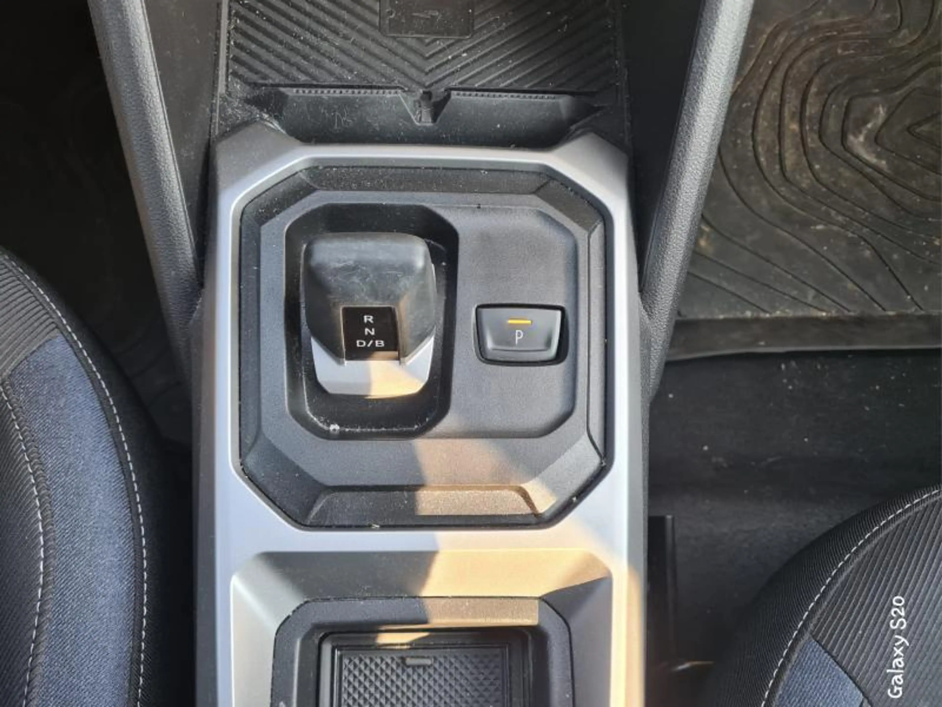 Dacia Duster III Journey — photo 15