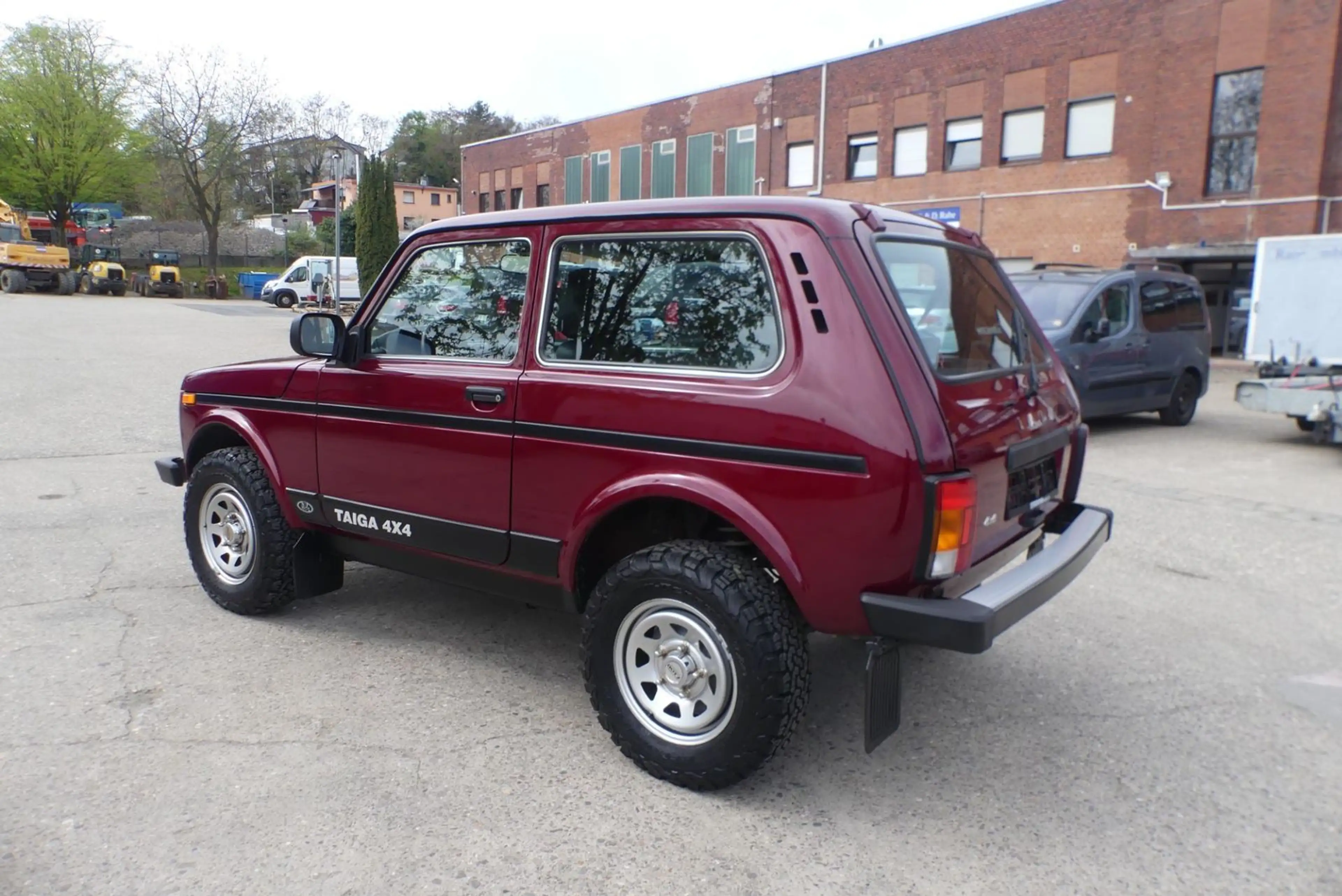 Lada Taiga Basis 1.7 4x4 Sound System*1.Hand — photo 7