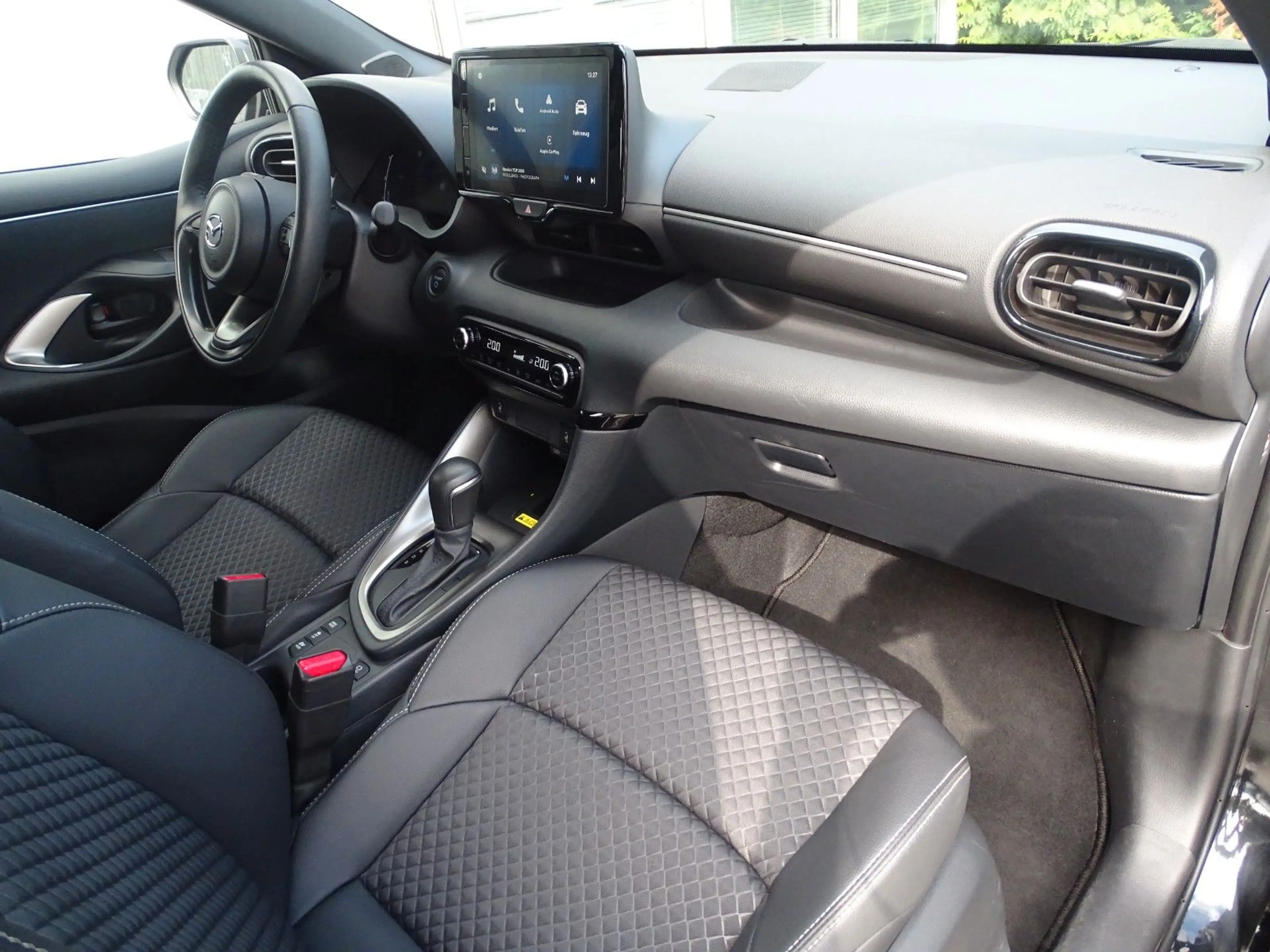 Mazda 2 Hybrid Lim. Homura *R.KAMERA*PP V+H*KEYLESSGO* — photo 15