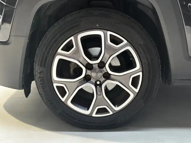 Jeep Renegade view 10