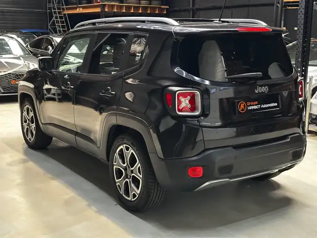 Jeep Renegade view 6