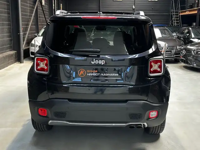 Jeep Renegade view 5