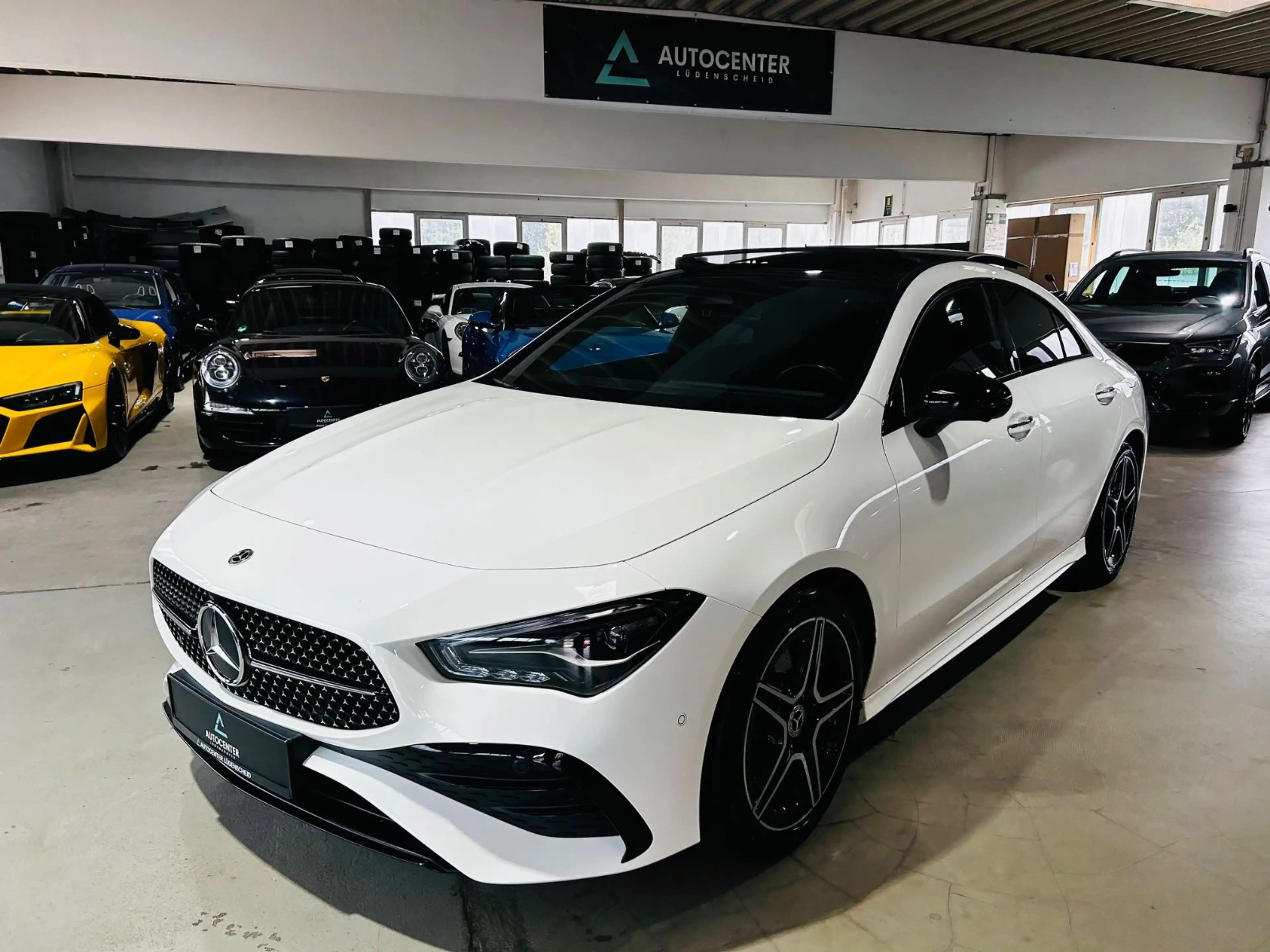 Mercedes-Benz CLA 220 d AMG Paket *Led*Pano*Alcantara*360°