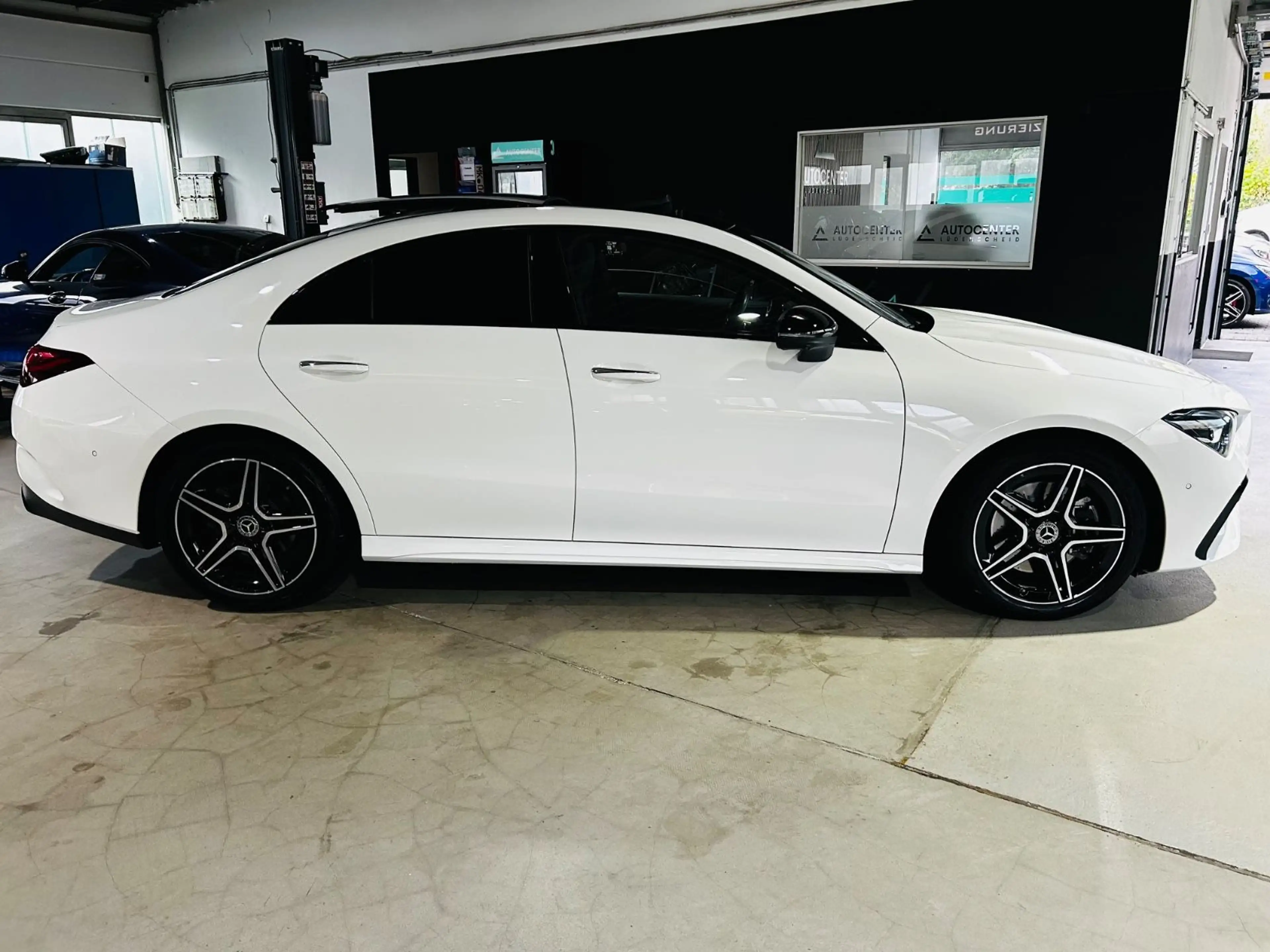 Mercedes-Benz CLA 220 d AMG Paket *Led*Pano*Alcantara*360° — photo 7