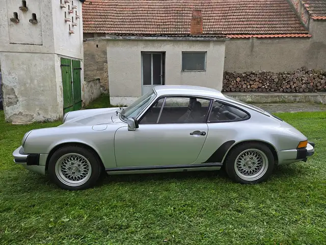 Porsche 911 Ansicht 23