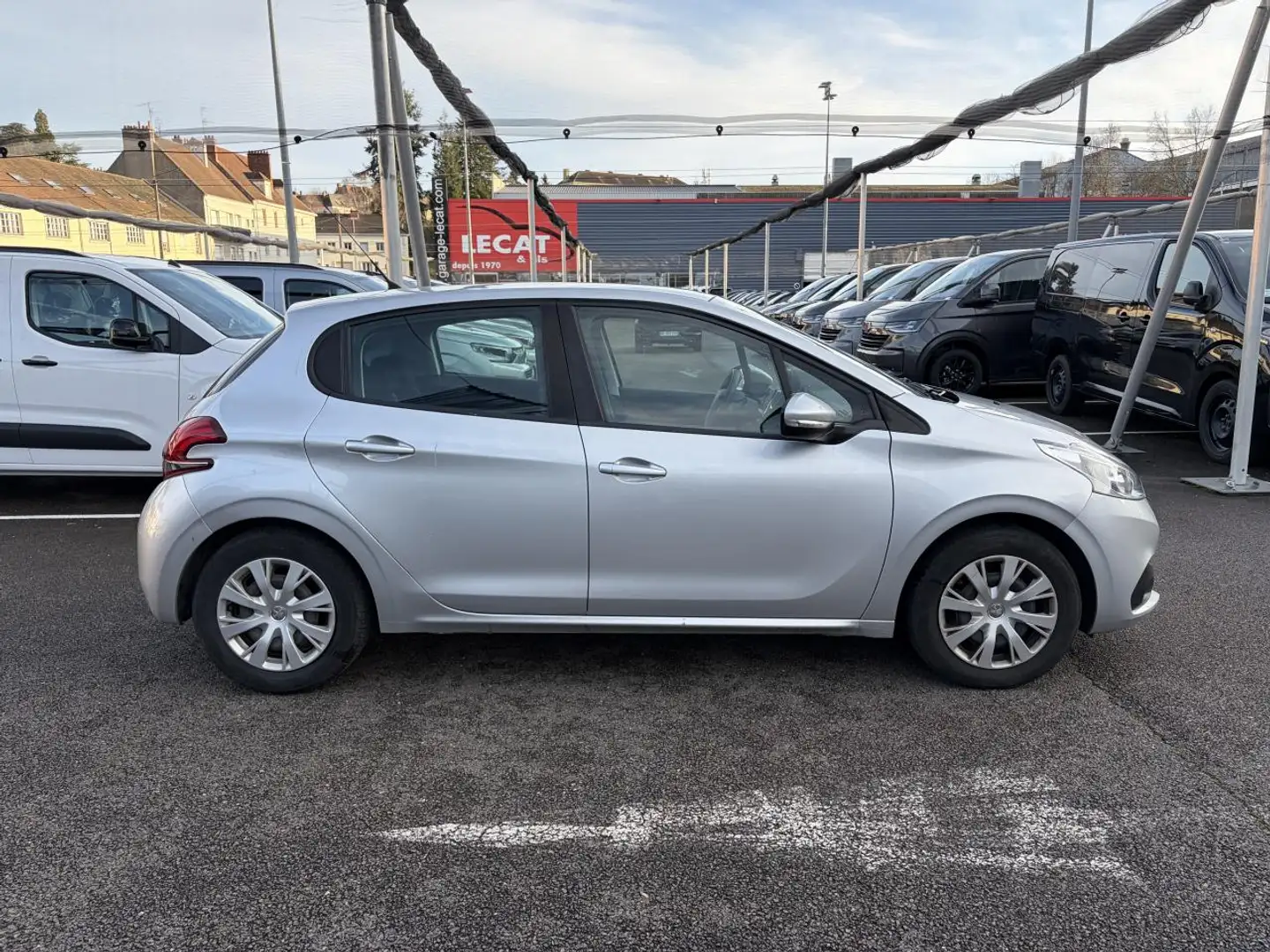 Peugeot 208 1.2 PureTech 82 Active Gris - 2
