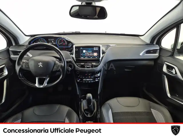 Peugeot 2008 view 9