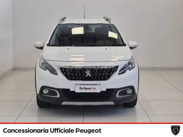 Peugeot 2008 view 2