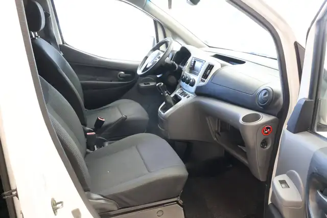 Nissan Evalia view 14