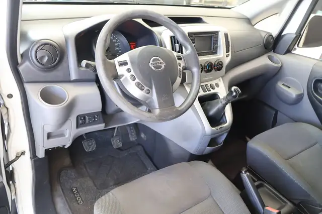 Nissan Evalia view 8