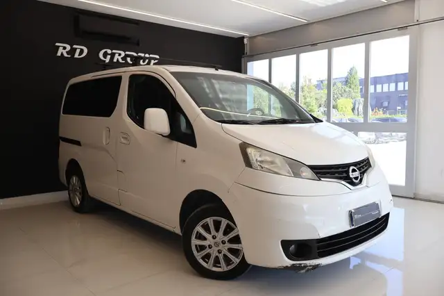 Nissan Evalia view 3