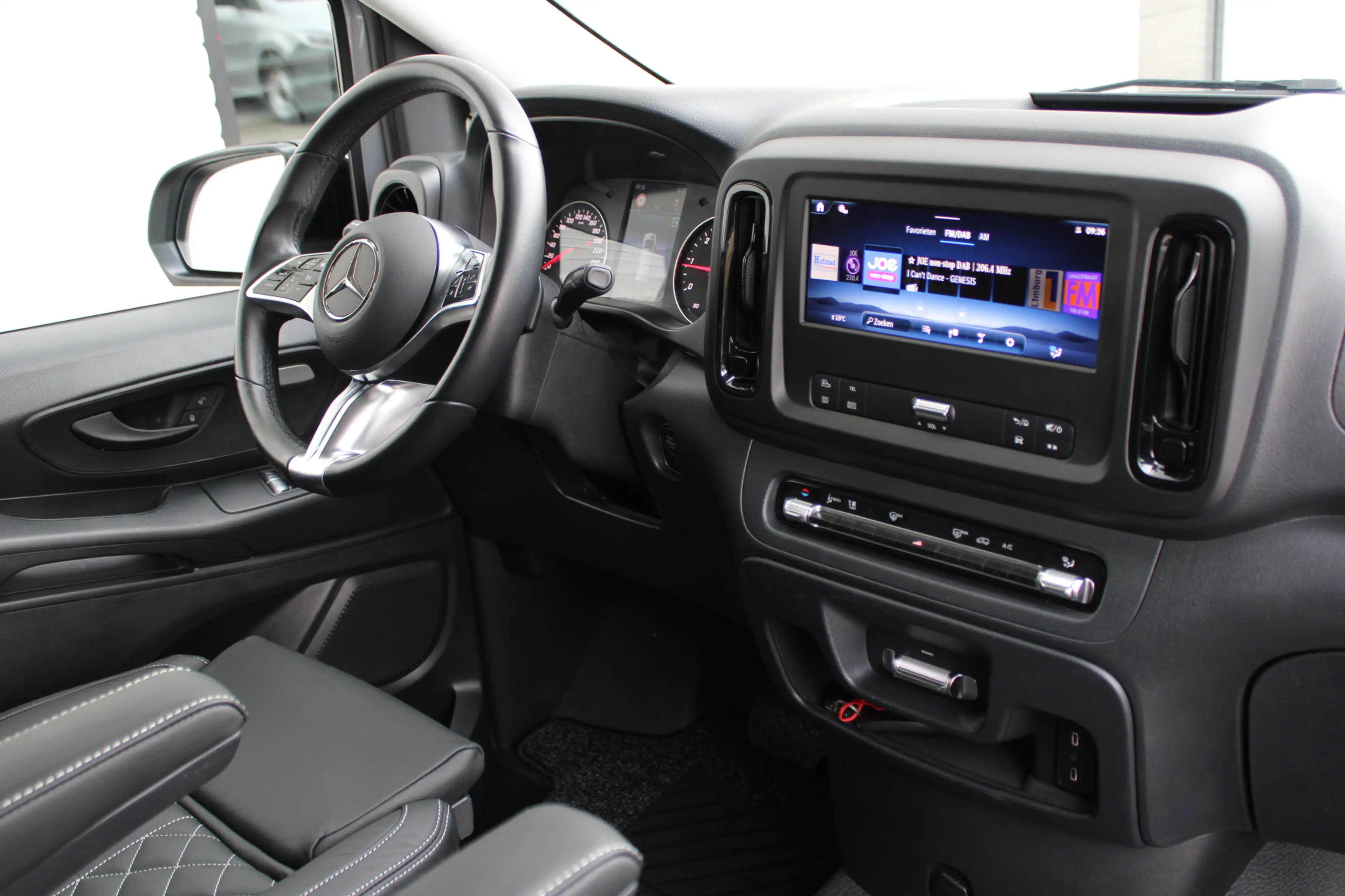 Mercedes-Benz Vito 119 CDI / Aut / Lang / DC / 2x Schuifdeur / Leer / — photo 4