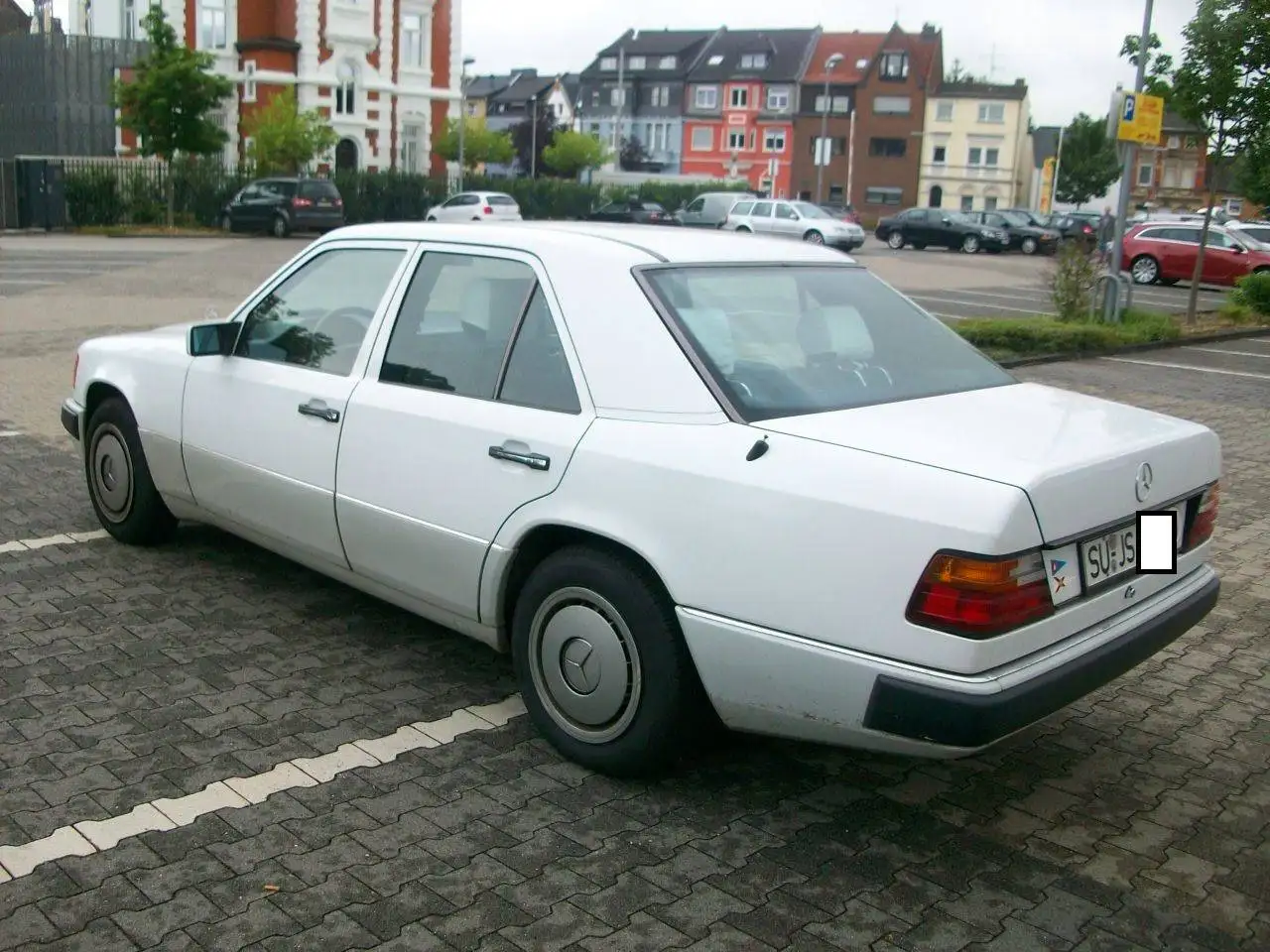 Mercedes-Benz E 230 Typ 124 ( 1.Hand ) Motor läuft unrund, foto 3