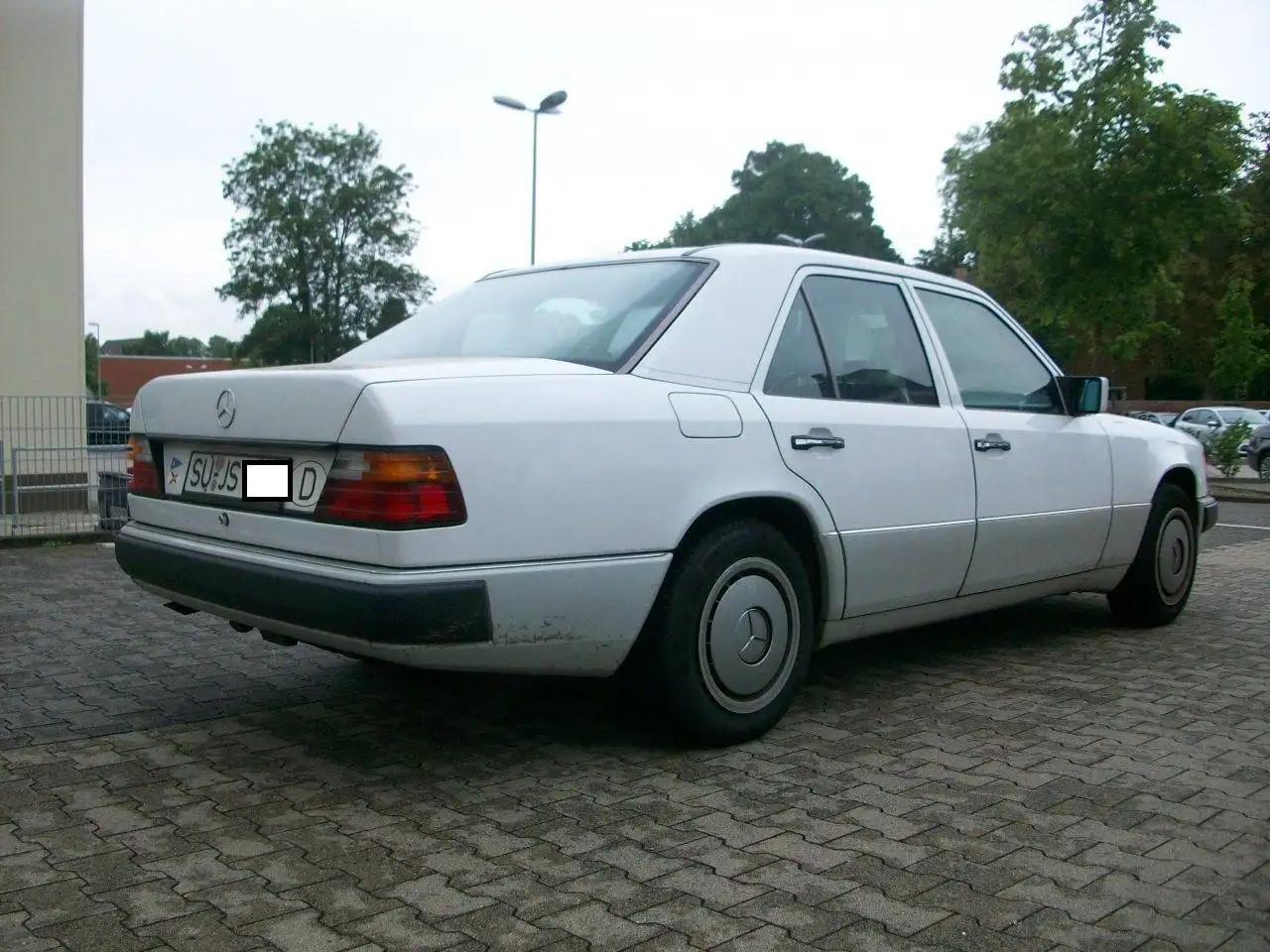 Mercedes-Benz E 230 Typ 124 ( 1.Hand ) Motor läuft unrund, foto 5